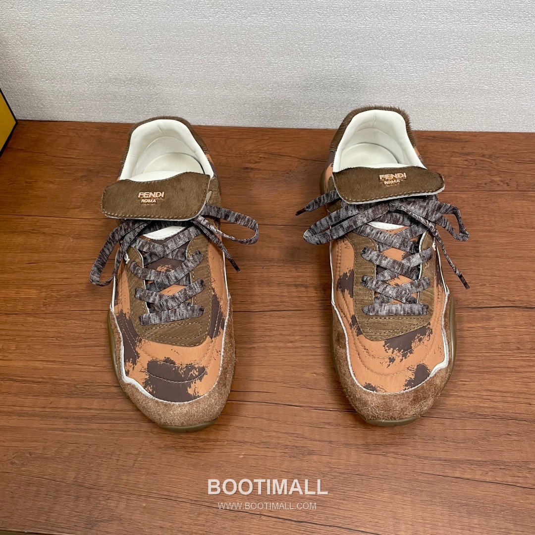 ## 신발 제품 스펙 분석

Fendi Wave Pulse Sneakers 펜디 웨이브 펄스 스니커즈 7E1392 2