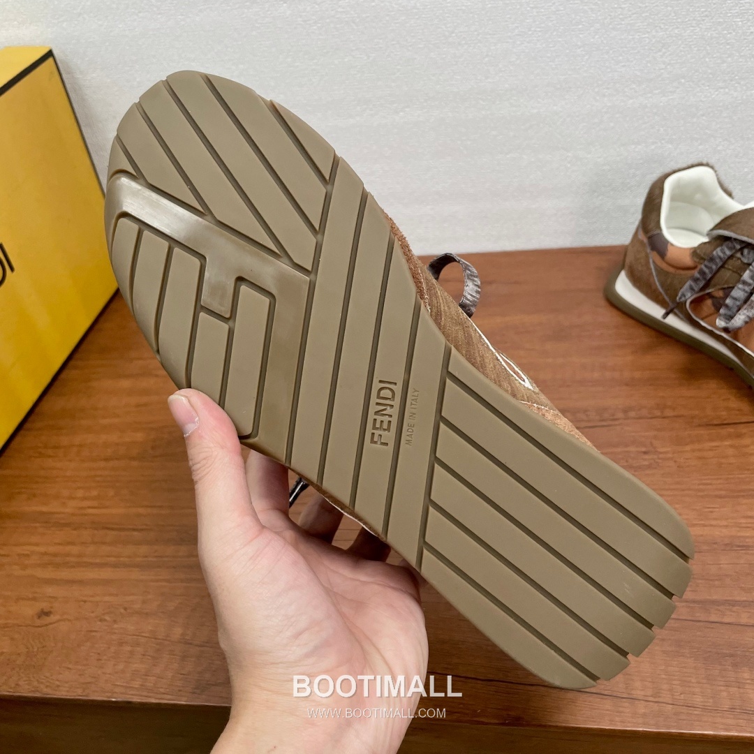 ## 신발 제품 스펙 분석

Fendi Wave Pulse Sneakers 펜디 웨이브 펄스 스니커즈 7E1392 6