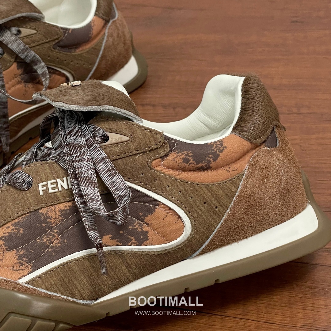 ## 신발 제품 스펙 분석

Fendi Wave Pulse Sneakers 펜디 웨이브 펄스 스니커즈 7E1392 8