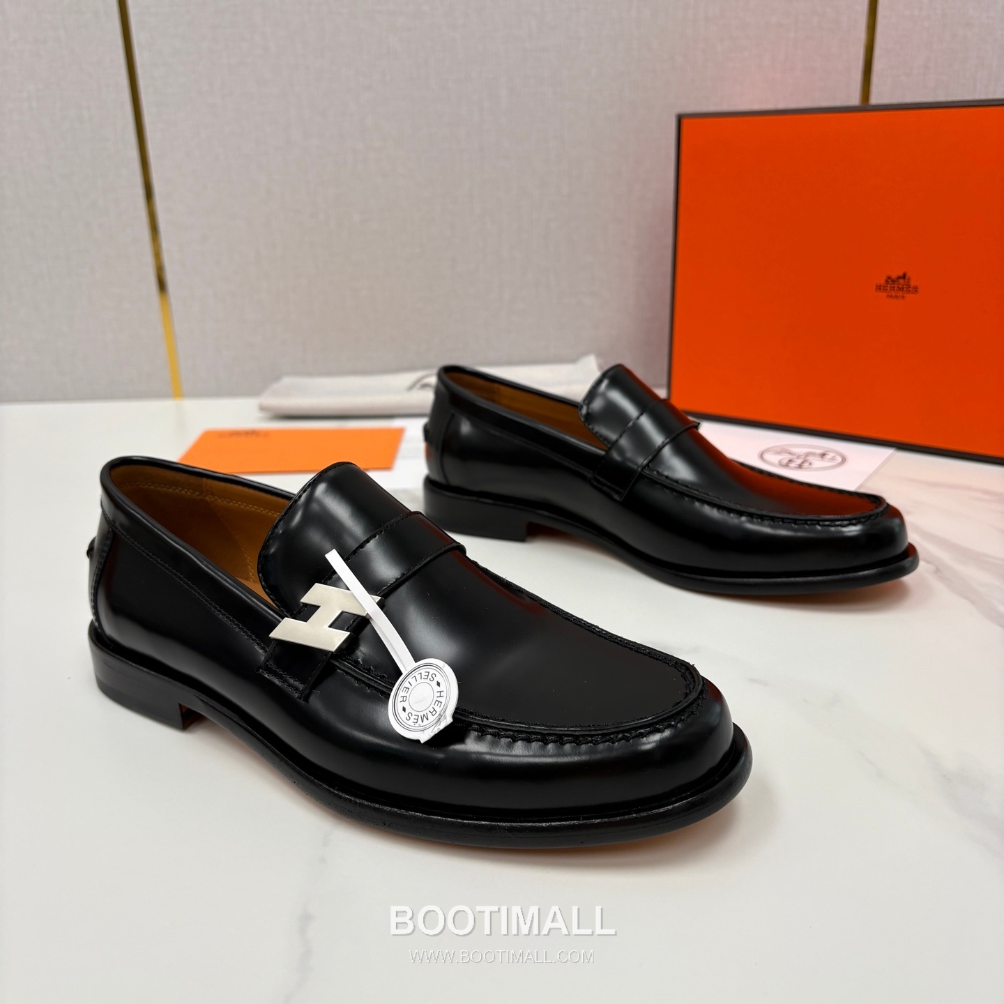 ## 신발 제품 스펙 분석

Hermès Milton Leather Loafers 에르메스 밀턴 레더 로퍼 3