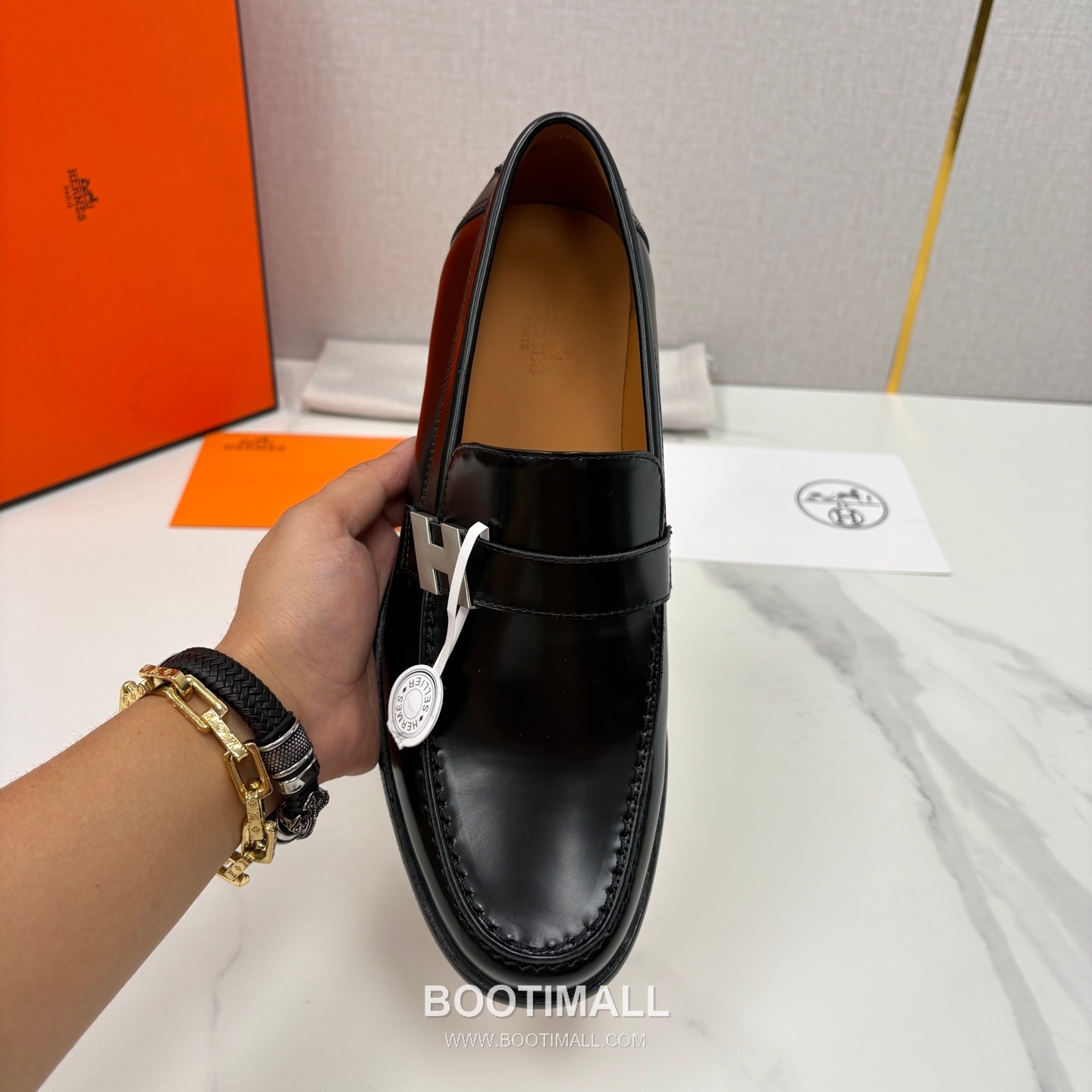## 신발 제품 스펙 분석

Hermès Milton Leather Loafers 에르메스 밀턴 레더 로퍼 7