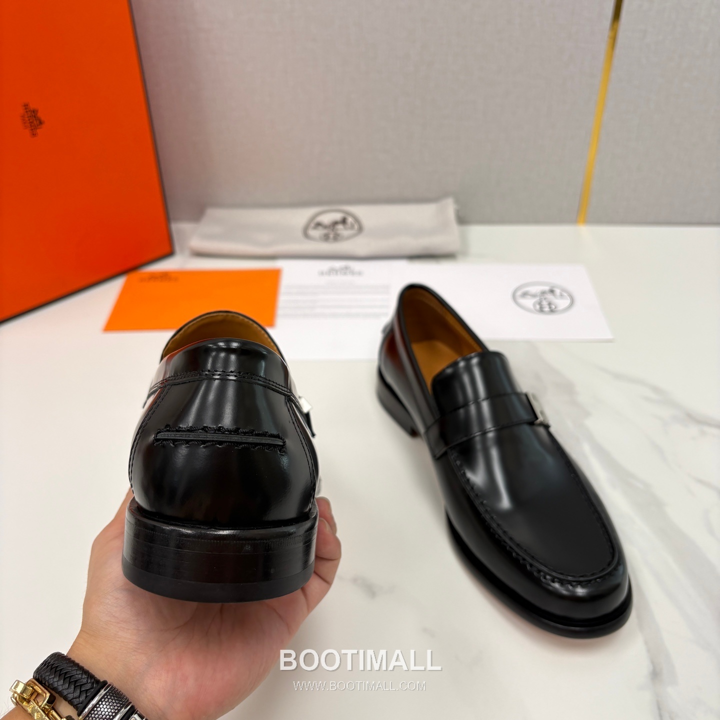 ## 신발 제품 스펙 분석

Hermès Milton Leather Loafers 에르메스 밀턴 레더 로퍼 9
