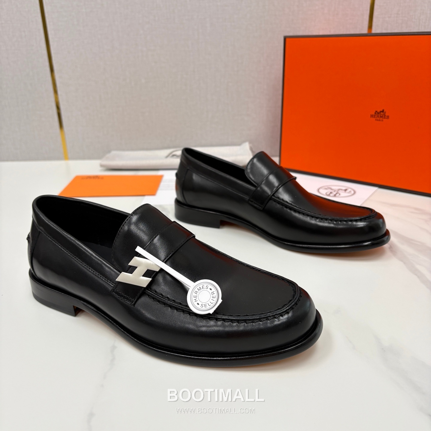 ## 신발 제품 스펙 분석

Hermès Milton Leather Loafers 에르메스 밀턴 레더 로퍼 3