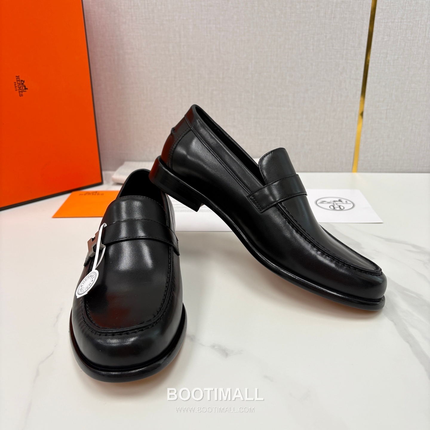 ## 신발 제품 스펙 분석

Hermès Milton Leather Loafers 에르메스 밀턴 레더 로퍼 4