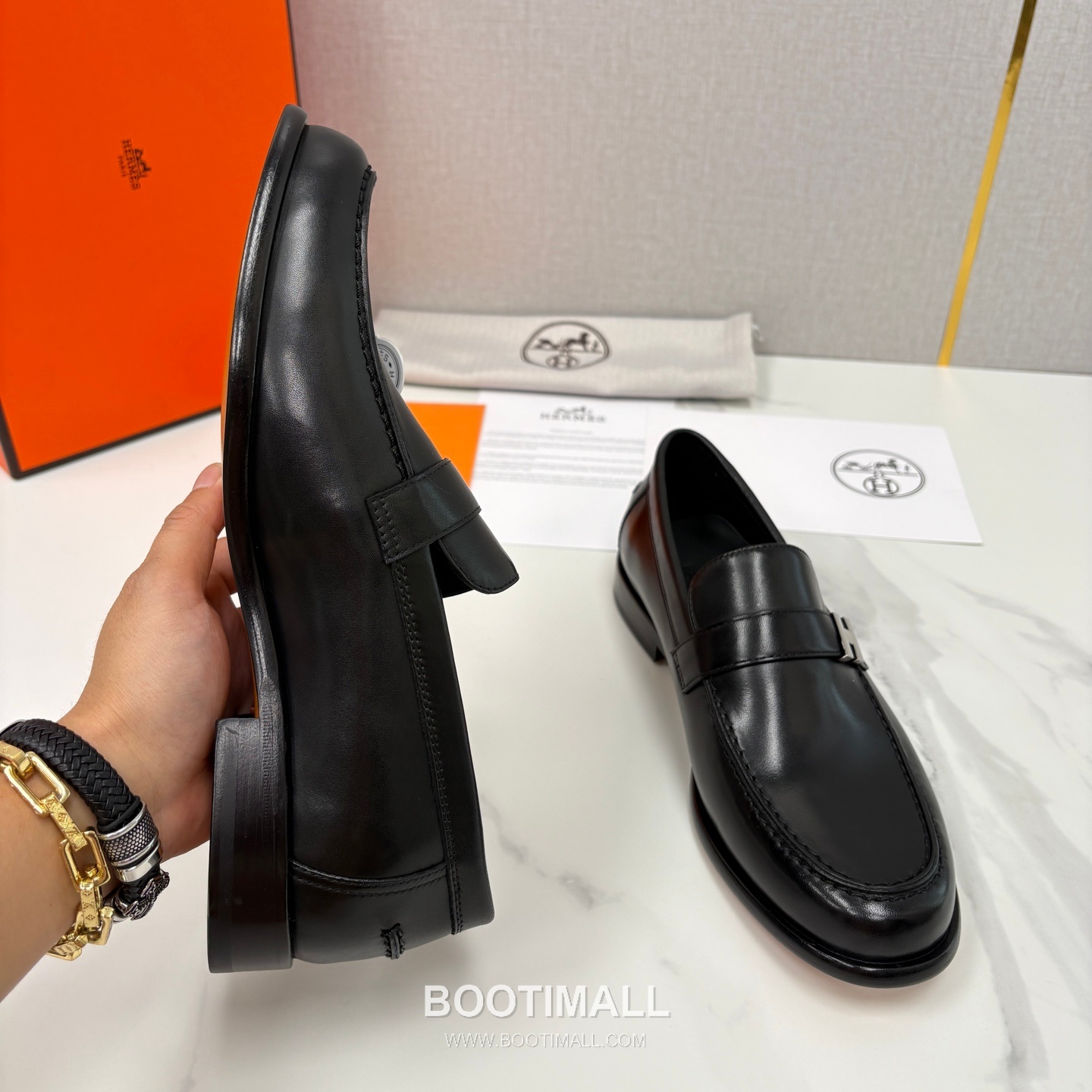 ## 신발 제품 스펙 분석

Hermès Milton Leather Loafers 에르메스 밀턴 레더 로퍼 8