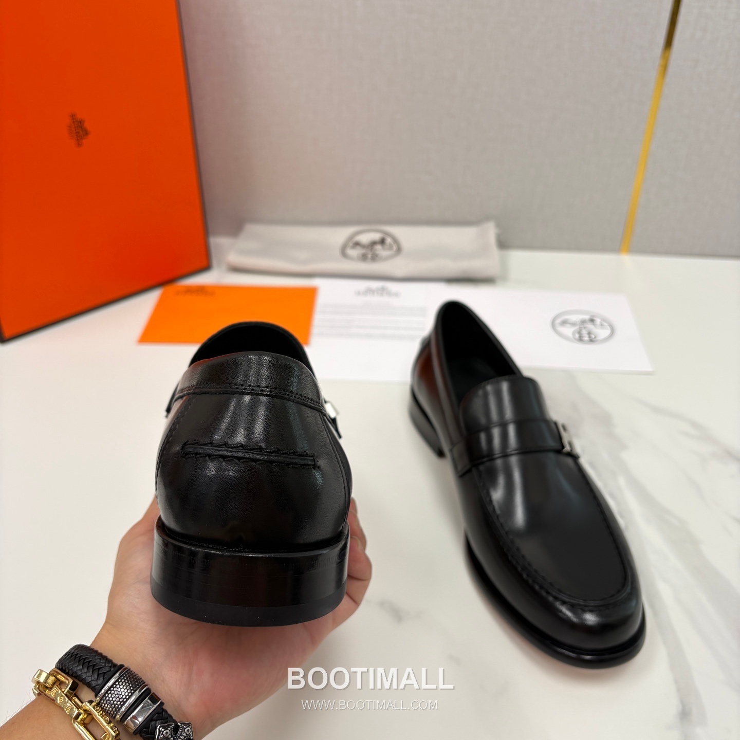 ## 신발 제품 스펙 분석

Hermès Milton Leather Loafers 에르메스 밀턴 레더 로퍼 9