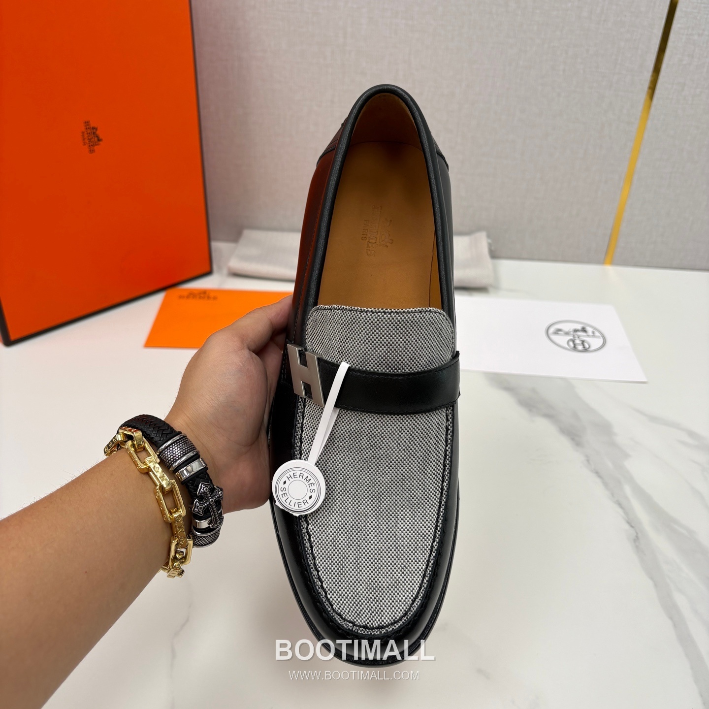 ## 신발 제품 스펙 분석

Hermès Milton Leather Loafers 에르메스 밀턴 레더 로퍼 7