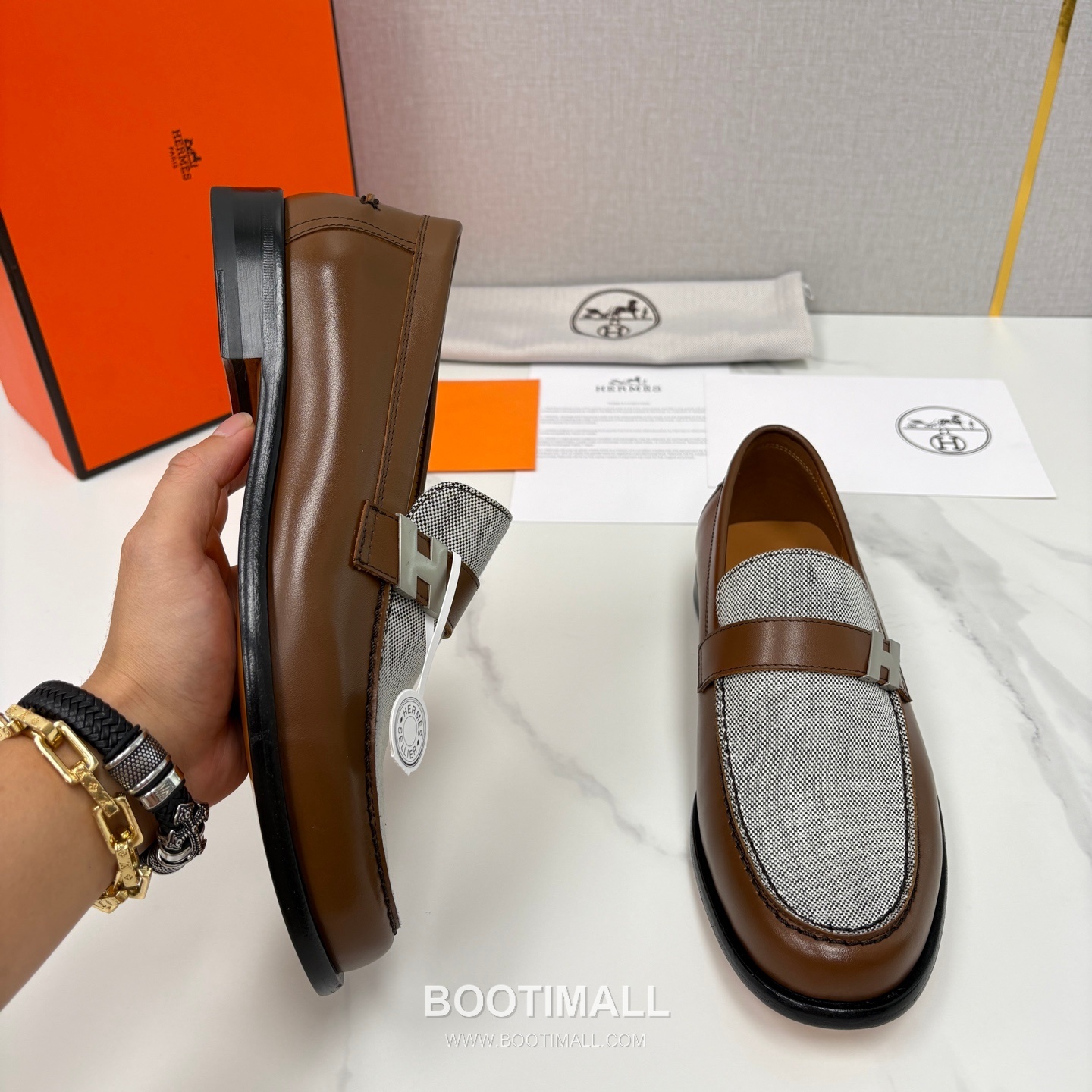 ## 신발 제품 스펙 분석
Hermès Milton Leather Loafers 에르메스 밀턴 레더 로퍼 6