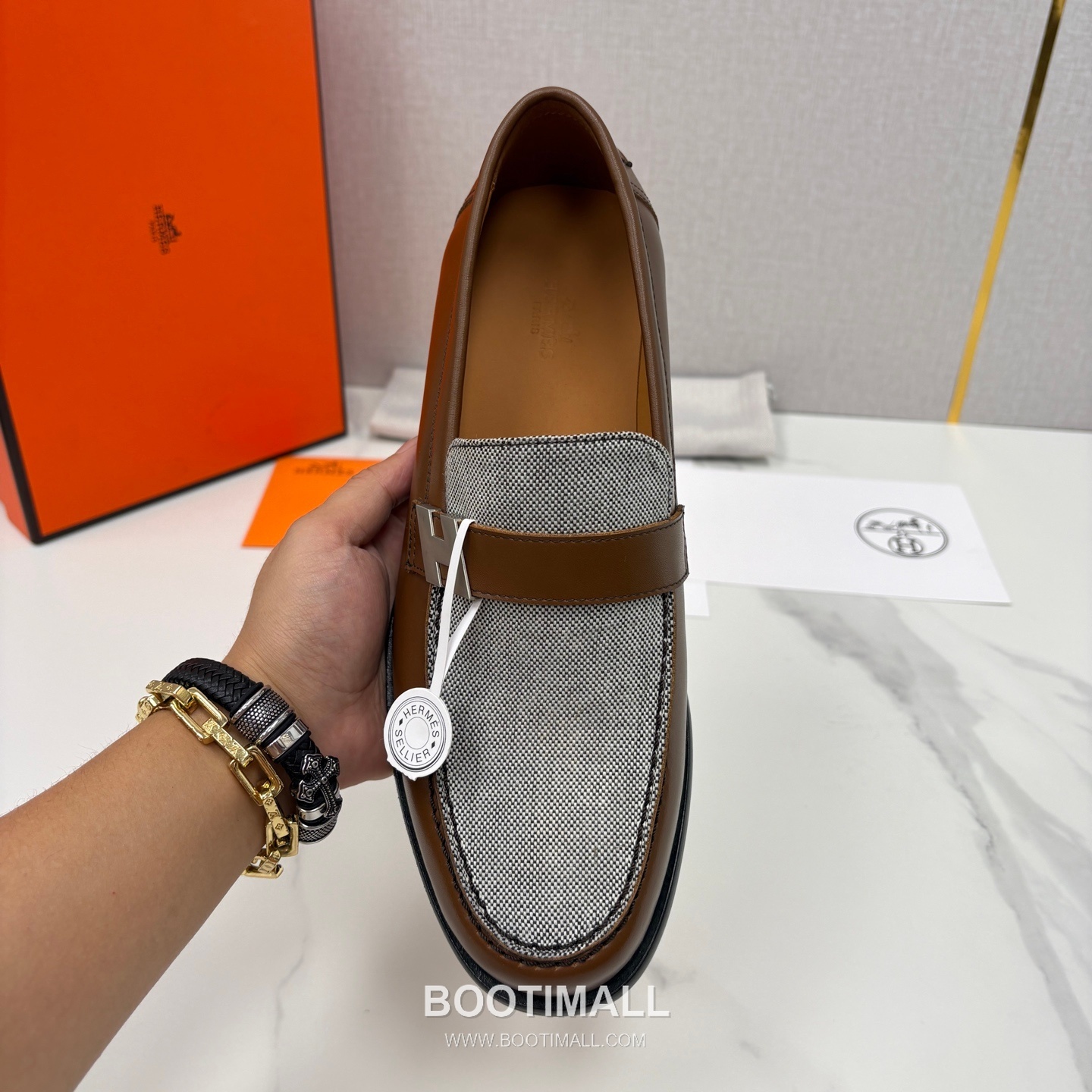 ## 신발 제품 스펙 분석
Hermès Milton Leather Loafers 에르메스 밀턴 레더 로퍼 7