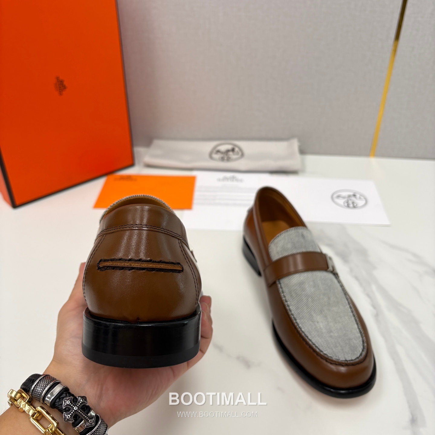 ## 신발 제품 스펙 분석
Hermès Milton Leather Loafers 에르메스 밀턴 레더 로퍼 9