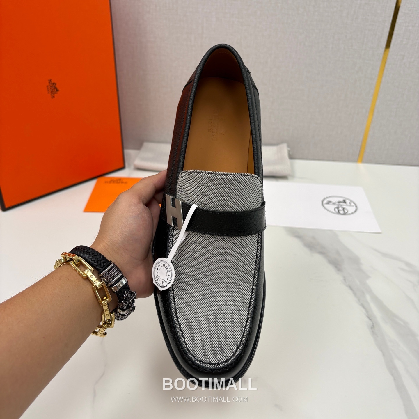 ## 신발 제품 스펙 분석
Hermès Milton Leather Loafers 에르메스 밀턴 레더 로퍼 7