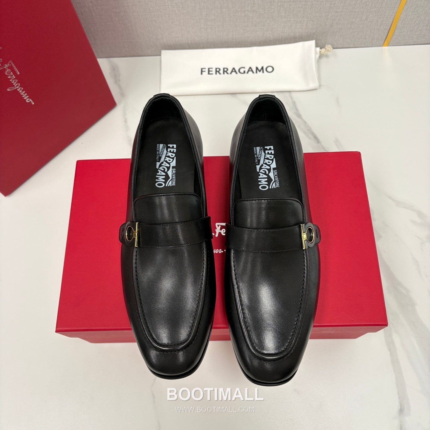 ## 신발 제품 스펙 분석

Salvatore Ferragamo Gancini Leather Loafers 살바토레 페라가모 간치니 레더 로퍼 1