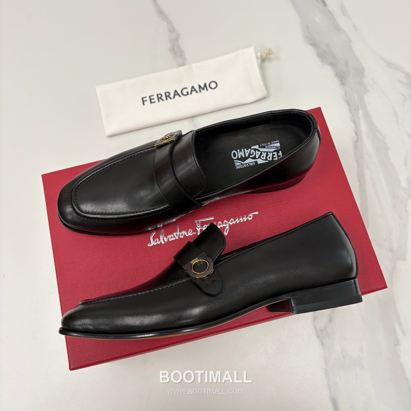 ## 신발 제품 스펙 분석

Salvatore Ferragamo Gancini Leather Loafers 살바토레 페라가모 간치니 레더 로퍼 3