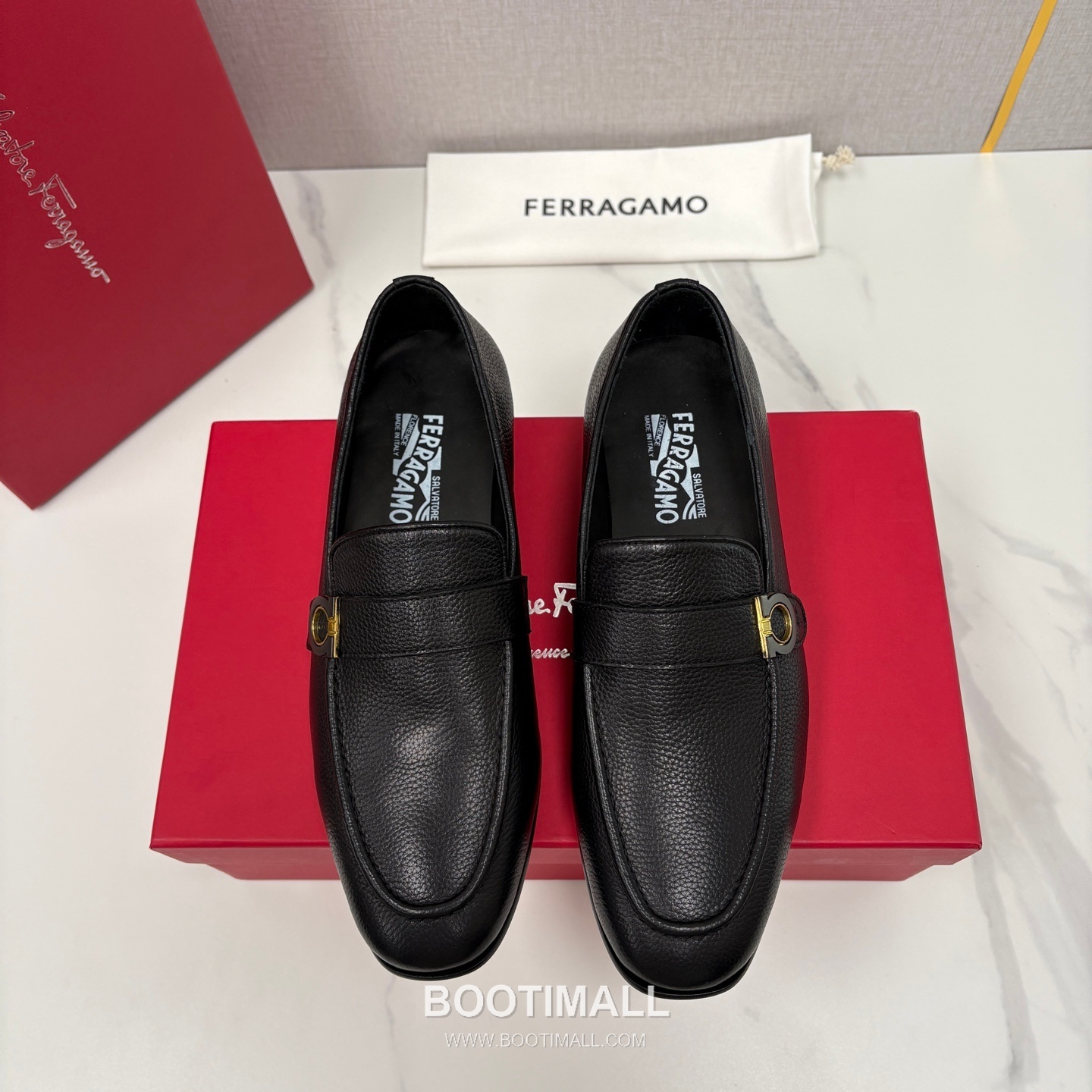 ## 신발 제품 스펙 분석

Salvatore Ferragamo Gancini Leather Loafers 살바토레 페라가모 간치니 레더 로퍼 1
