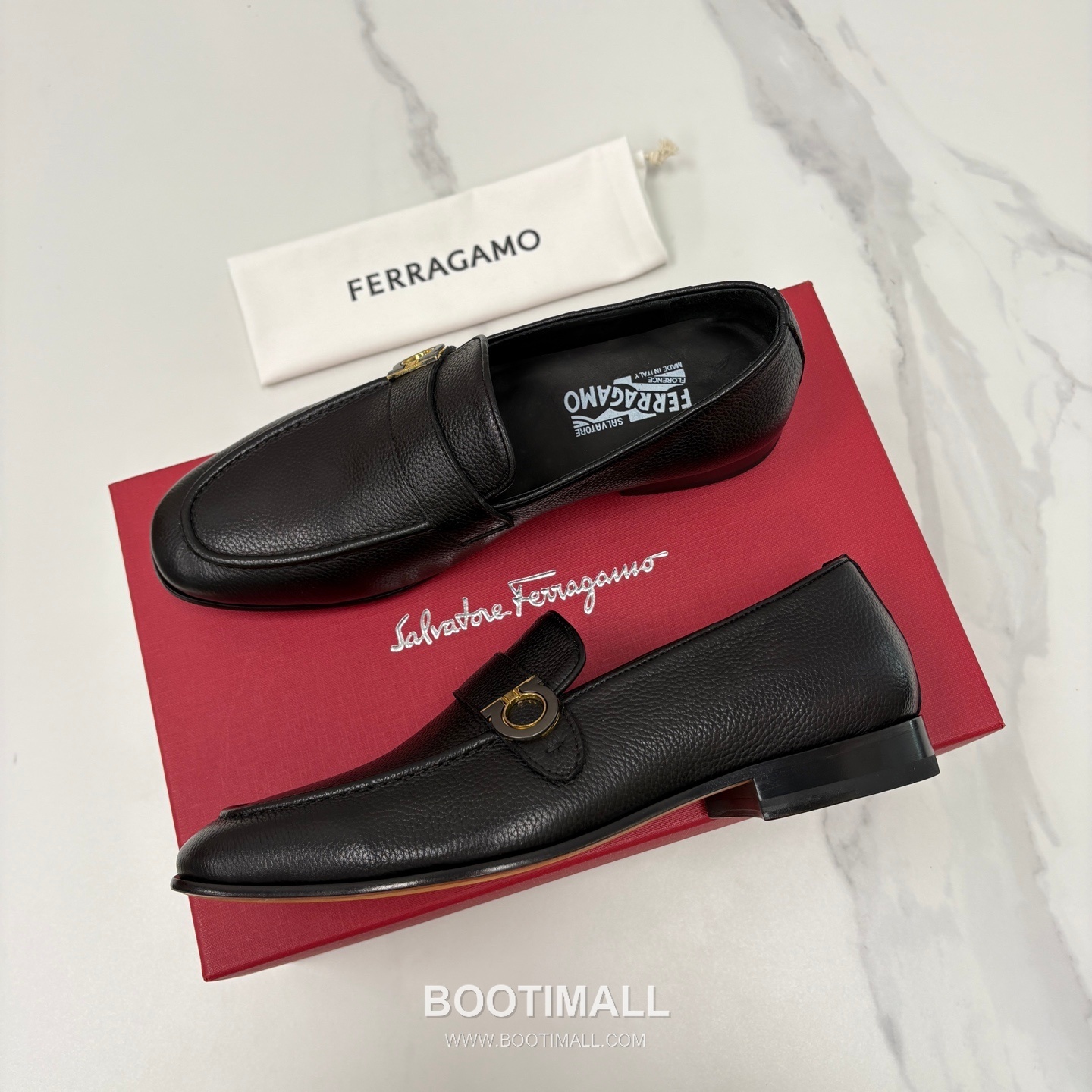 ## 신발 제품 스펙 분석

Salvatore Ferragamo Gancini Leather Loafers 살바토레 페라가모 간치니 레더 로퍼 3