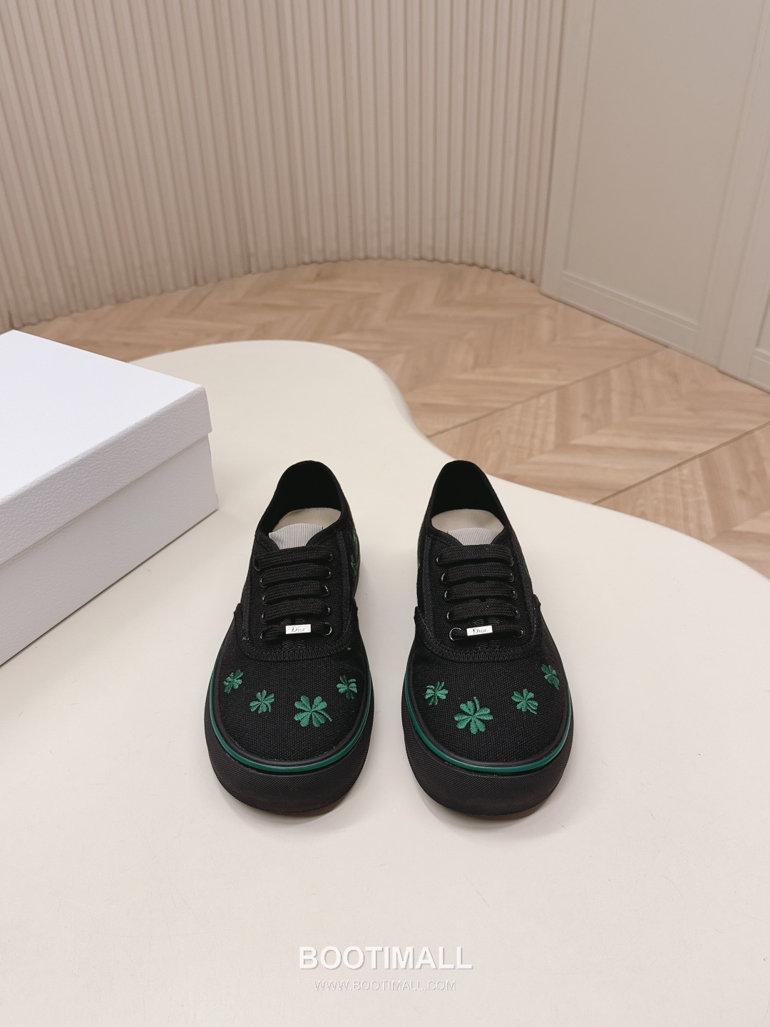 Dior Saltwind Oblique Canvas Lace Sneakers 디올 솔트윈드 오블리크 캔버스 레이스 스니커즈 1