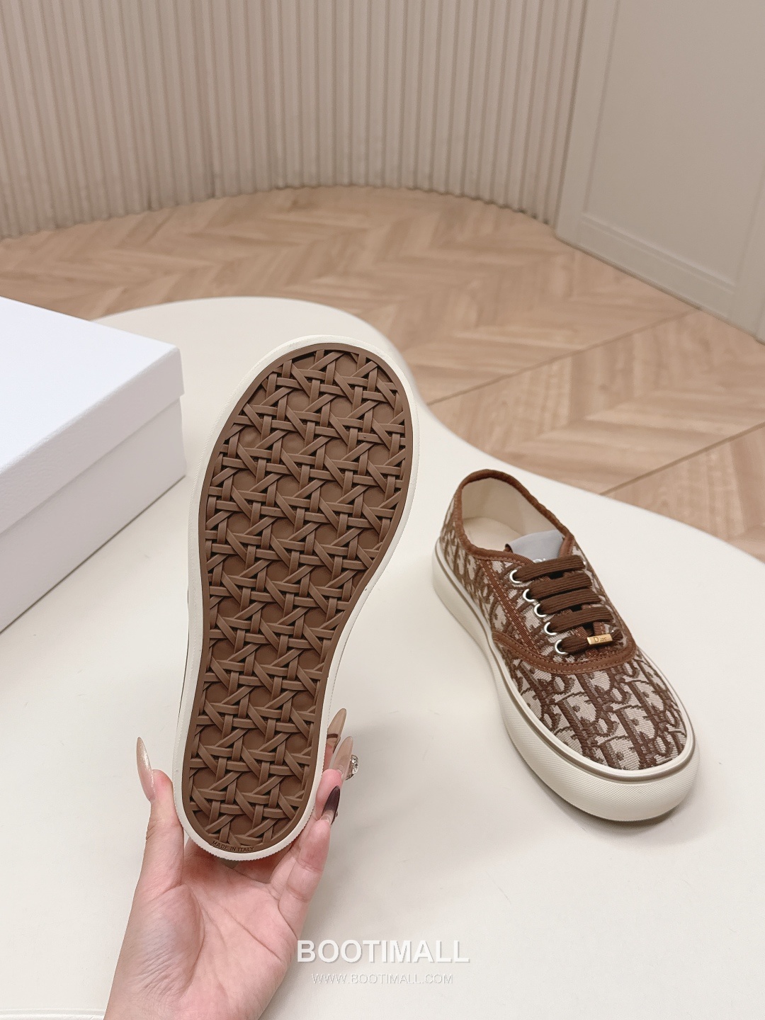 Dior Saltwind Oblique Canvas Lace Sneakers Couple 디올 솔트윈드 오블리크 캔버스 레이스 스니커즈 커플 모델 7