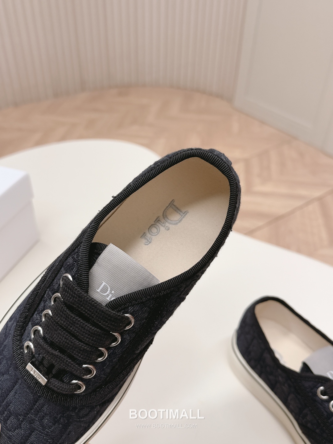 Dior Saltwind Oblique Canvas Lace Sneakers Couple 디올 솔트윈드 오블리크 캔버스 레이스 스니커즈 커플 모델 5