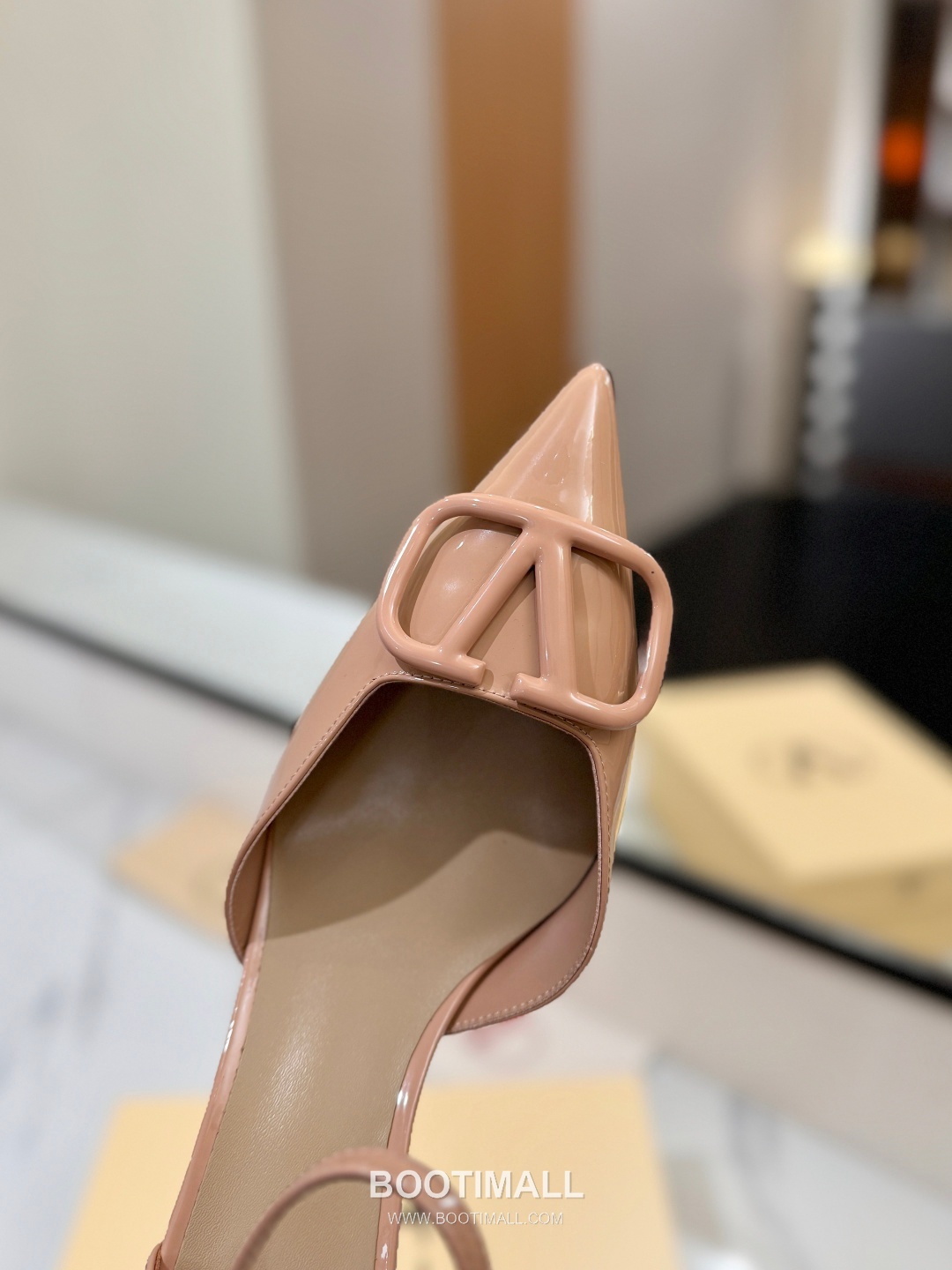 Valentino Garavani VLogo Patent Leather Slingback Pumps 발렌티노 가라바니 V로고 페이턴트 슬링백 펌프스 7