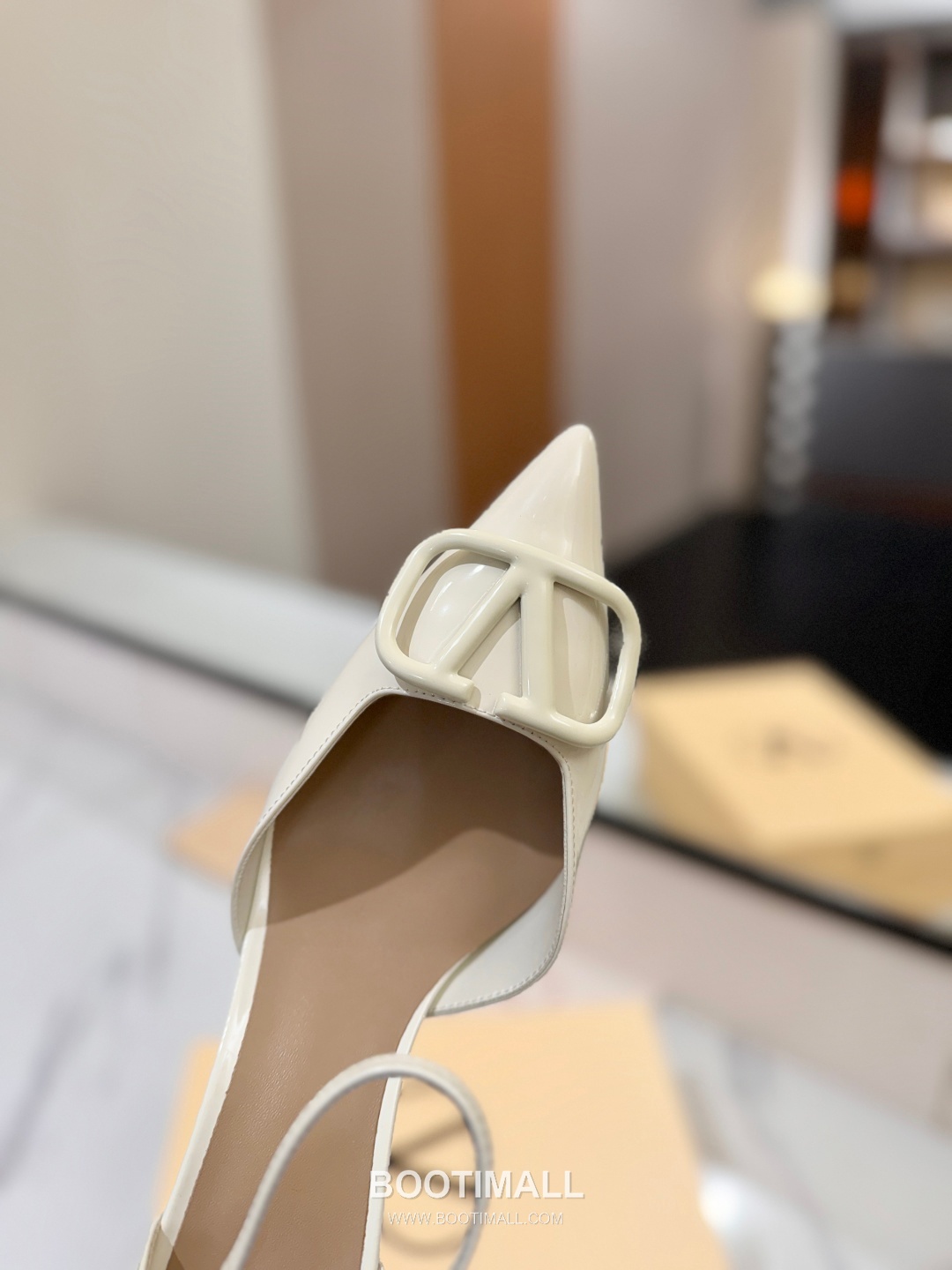 Valentino Garavani VLogo Patent Leather Slingback Pumps 발렌티노 가라바니 V로고 페이턴트 슬링백 펌프스 7