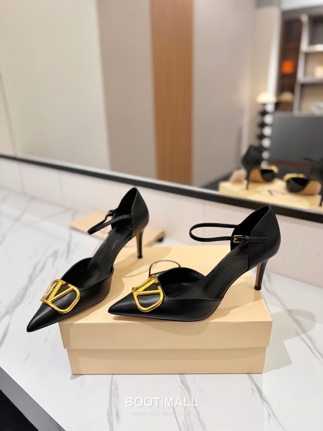 Valentino Garavani VLogo Patent Leather Slingback Pumps 발렌티노 가라바니 V로고 페이턴트 슬링백 펌프스 5