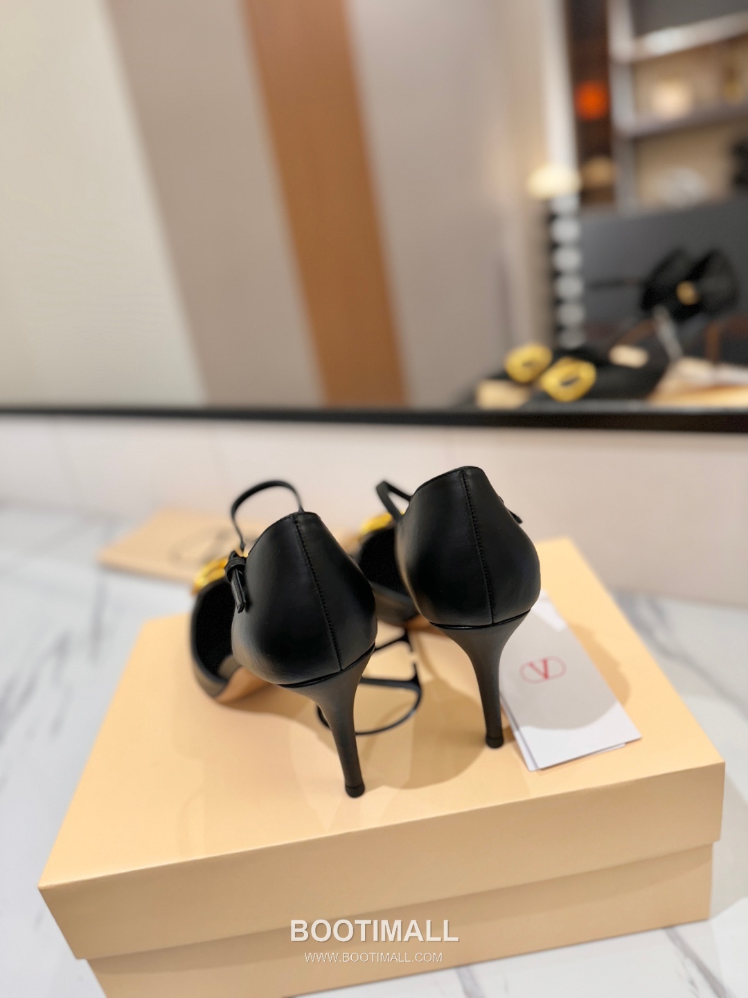 Valentino Garavani VLogo Patent Leather Slingback Pumps 발렌티노 가라바니 V로고 페이턴트 슬링백 펌프스 8