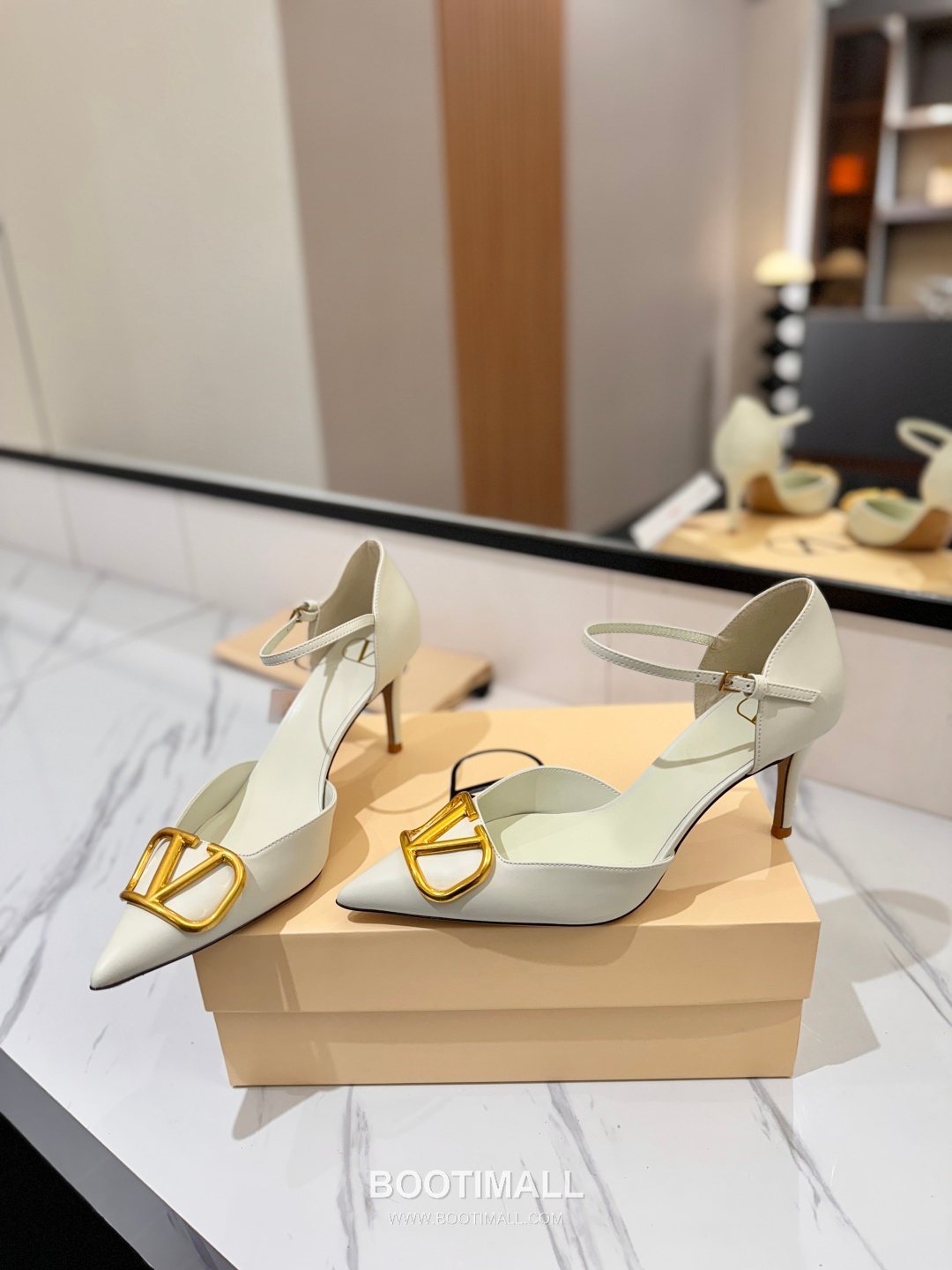 Valentino Garavani VLogo Patent Leather Slingback Pumps 발렌티노 가라바니 V로고 페이턴트 슬링백 펌프스 6