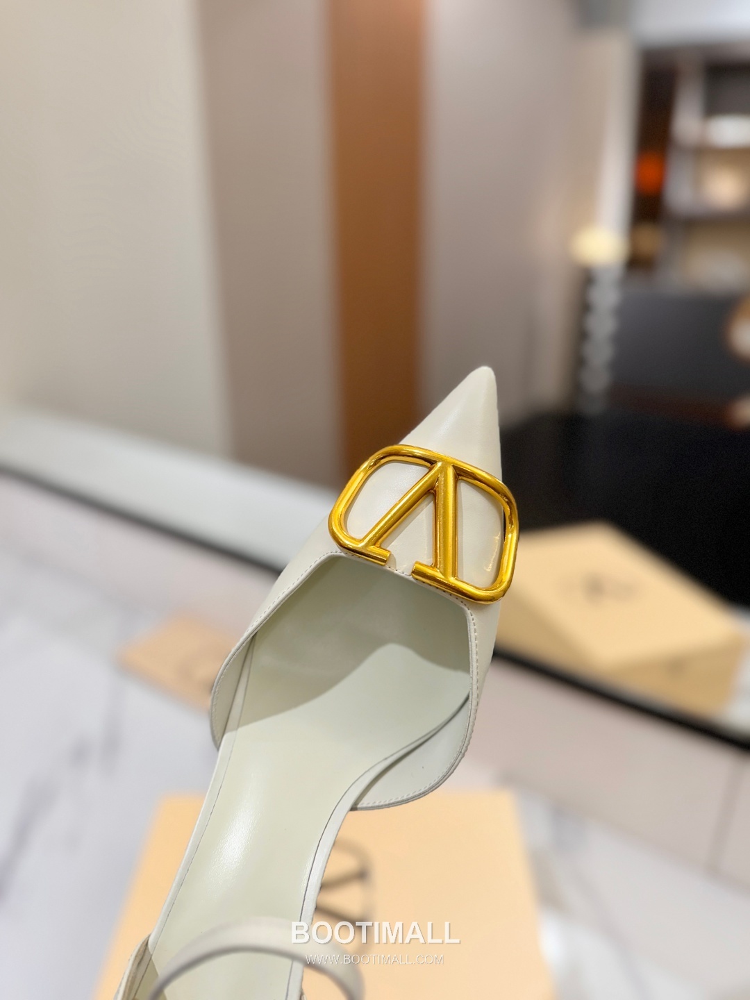 Valentino Garavani VLogo Patent Leather Slingback Pumps 발렌티노 가라바니 V로고 페이턴트 슬링백 펌프스 7