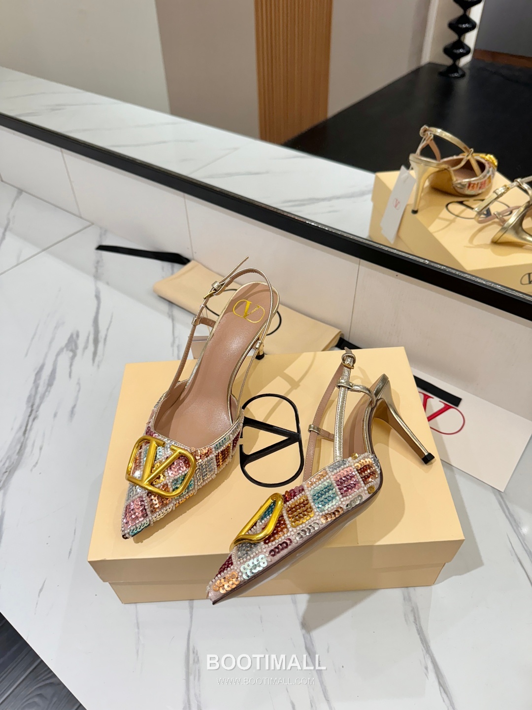 Valentino Garavani VLogo Patent Leather Slingback Pumps 발렌티노 가라바니 V로고 페이턴트 슬링백 펌프스 5