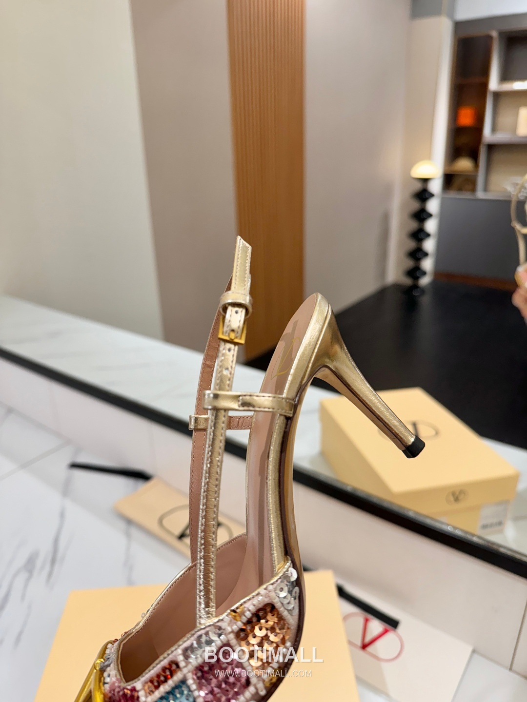 Valentino Garavani VLogo Patent Leather Slingback Pumps 발렌티노 가라바니 V로고 페이턴트 슬링백 펌프스 7