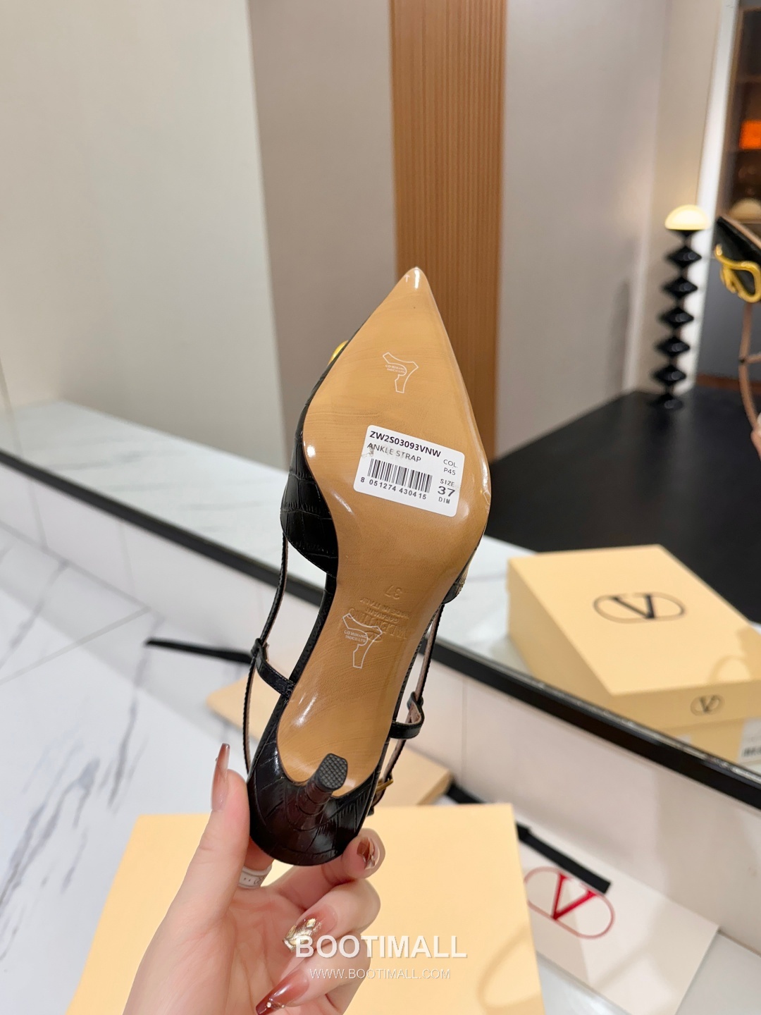 Valentino Garavani VLogo Patent Leather Slingback Pumps 발렌티노 가라바니 V로고 페이턴트 슬링백 펌프스 9