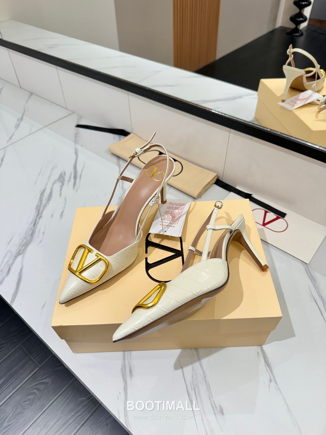 Valentino Garavani VLogo Patent Leather Slingback Pumps 발렌티노 가라바니 V로고 페이턴트 슬링백 펌프스 5
