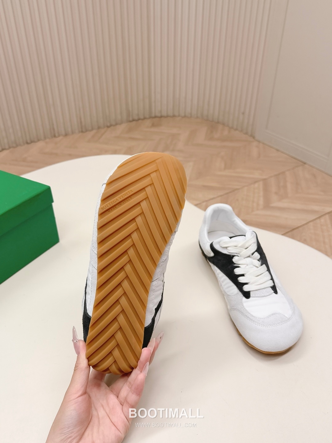 Bottega Veneta Orbit Flash Nylon Suede Sneakers 보테가 베네타 오르빗 플래시 나일론 스웨이드 스니커즈 2026 9