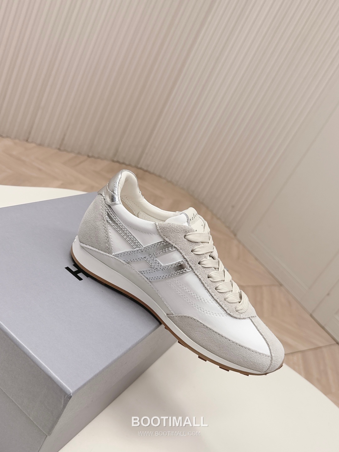 Hogan Rainbow Trainer Sneakers 호건 레인보우 트레이너 스니커즈 2026 3