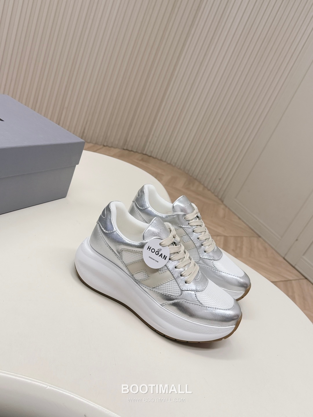 Hogan Puffy Platform Sneakers 호건 퍼피 플랫폼 스니커즈 2026 2