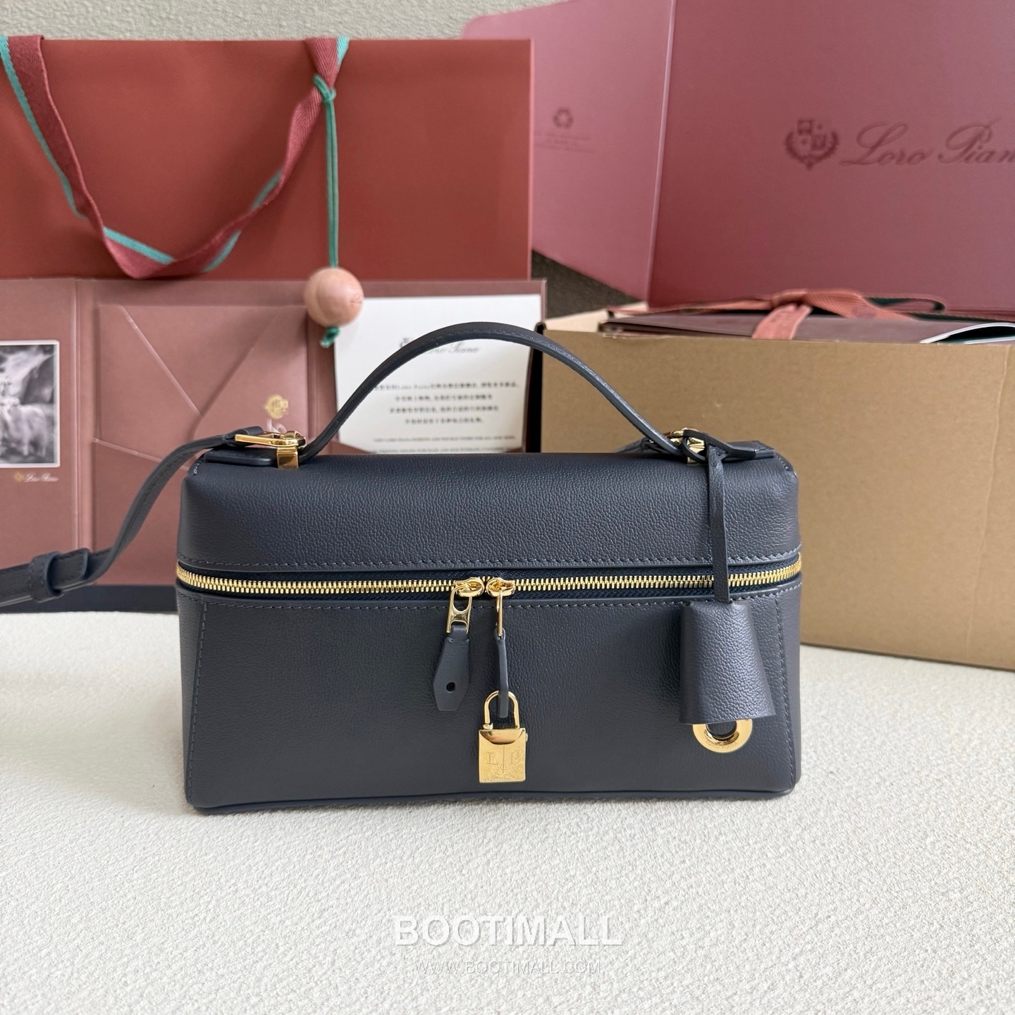 Loro Piana Extra Bag L23 Top Handle Bag FAQ2126 로로피아나 엑스트라 백 L23 토트백 카프스킨 23cm 1