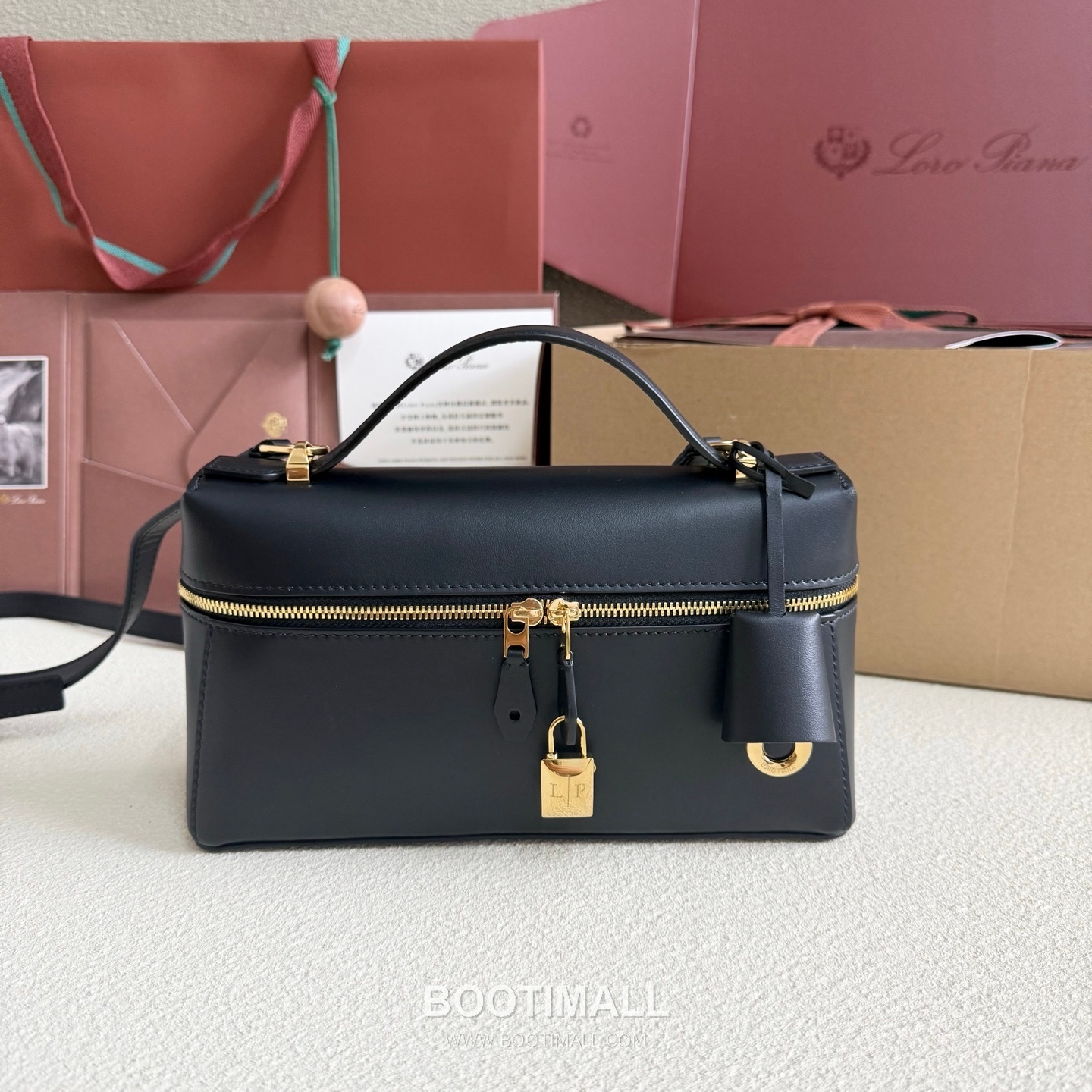 Loro Piana Extra Bag L23 Top Handle Bag FAQ2126 로로피아나 엑스트라 백 L23 토트백 카프스킨 23cm 1