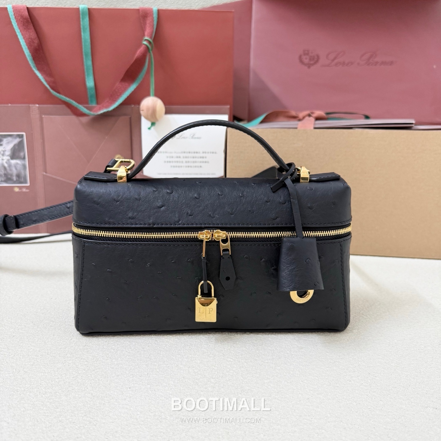 Loro Piana Extra Bag L23 Top Handle Bag FAQ2126 로로피아나 엑스트라 백 L23 토트백 오스트리치 엠보싱 카프스킨 23cm 1