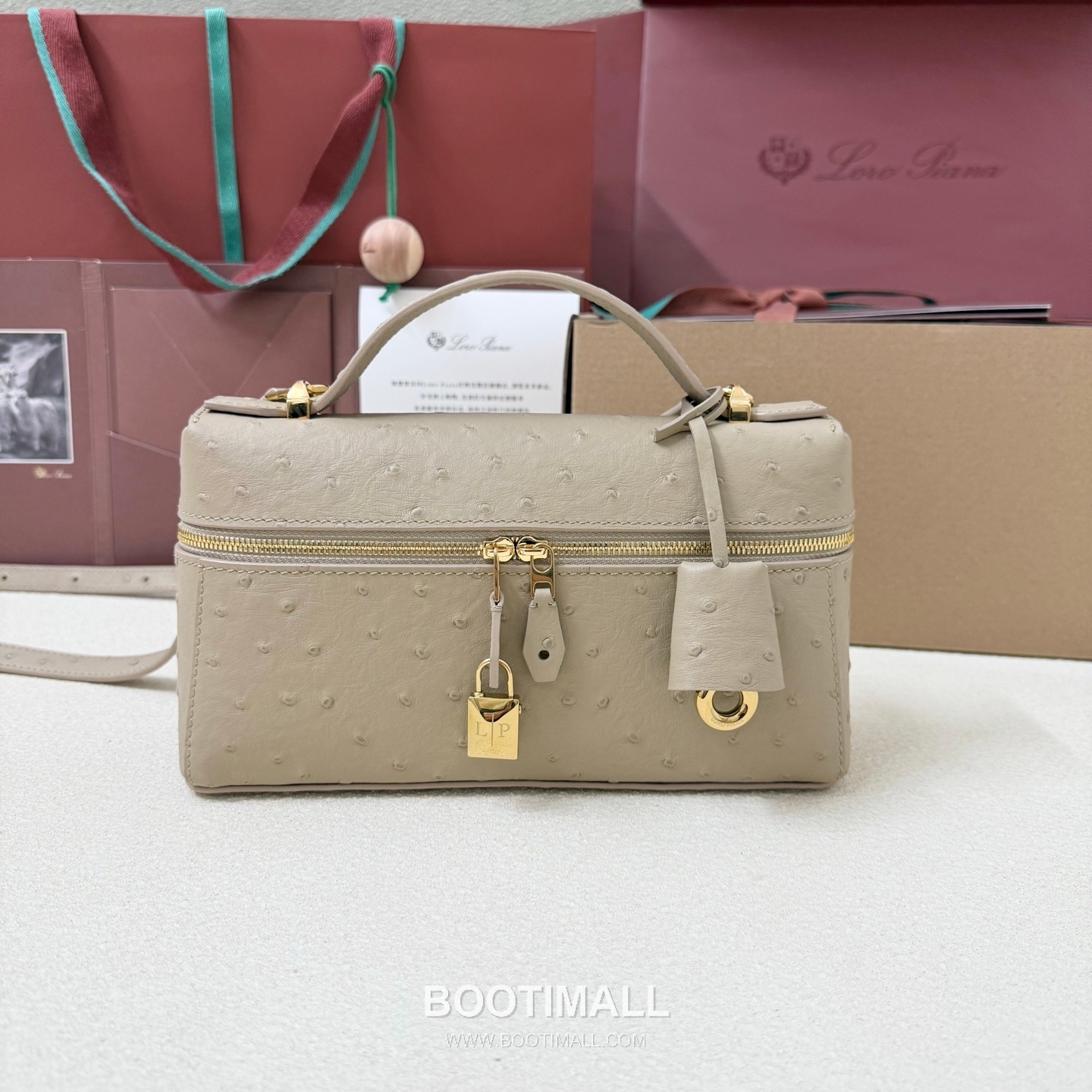 Loro Piana Extra Bag L23 Top Handle Bag FAQ2126 로로피아나 엑스트라 백 L23 토트백 오스트리치 엠보싱 카프스킨 23cm 1