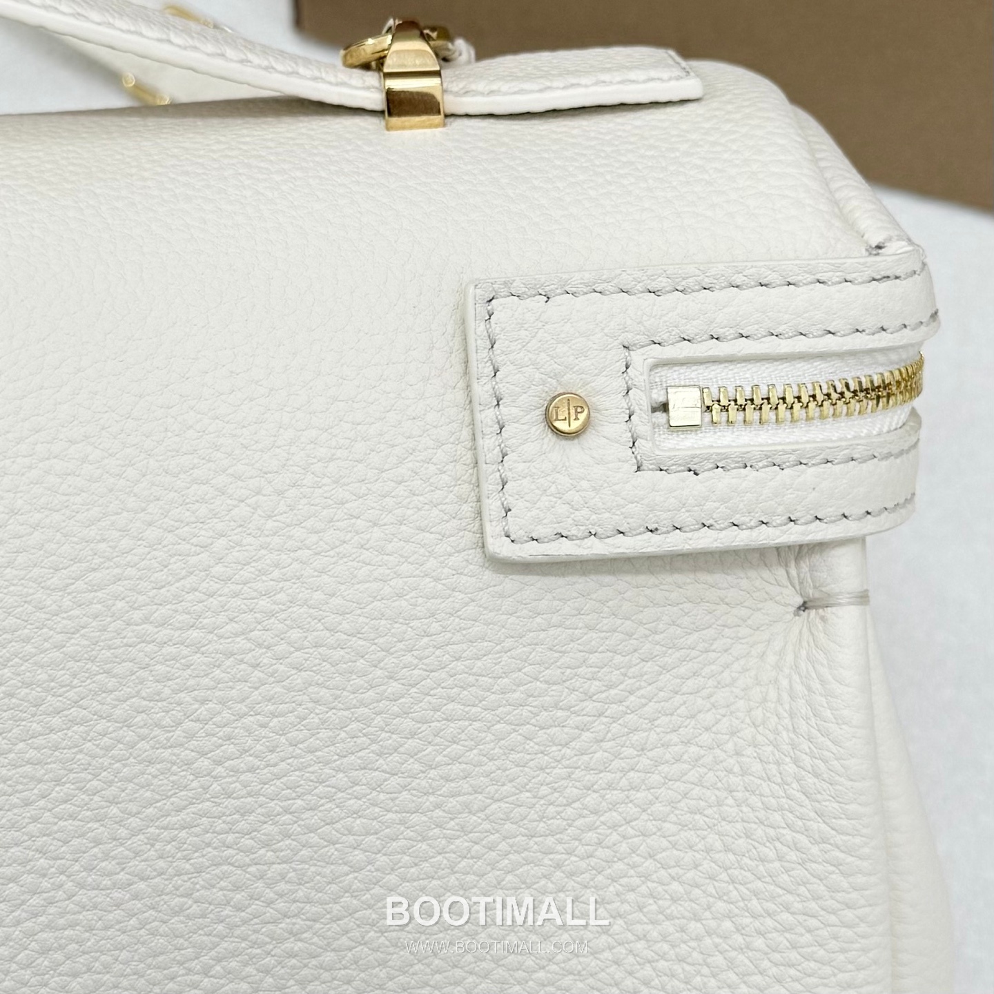 Loro Piana Extra Softy Bag L33 Top Handle Bag FAQ6591 로로피아나 엑스트라 소프티 백 L33 토트백 카프스킨 33cm 8