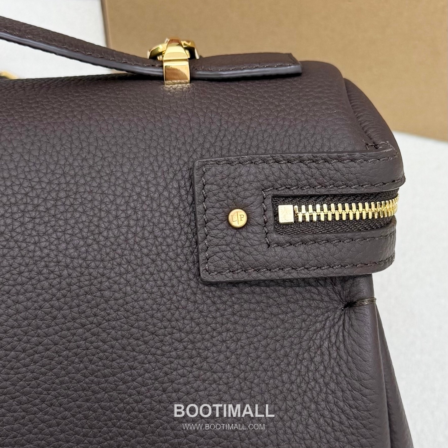 Loro Piana Extra Softy Bag L33 Top Handle Bag FAQ6591 로로피아나 엑스트라 소프티 백 L33 토트백 카프스킨 33cm 8