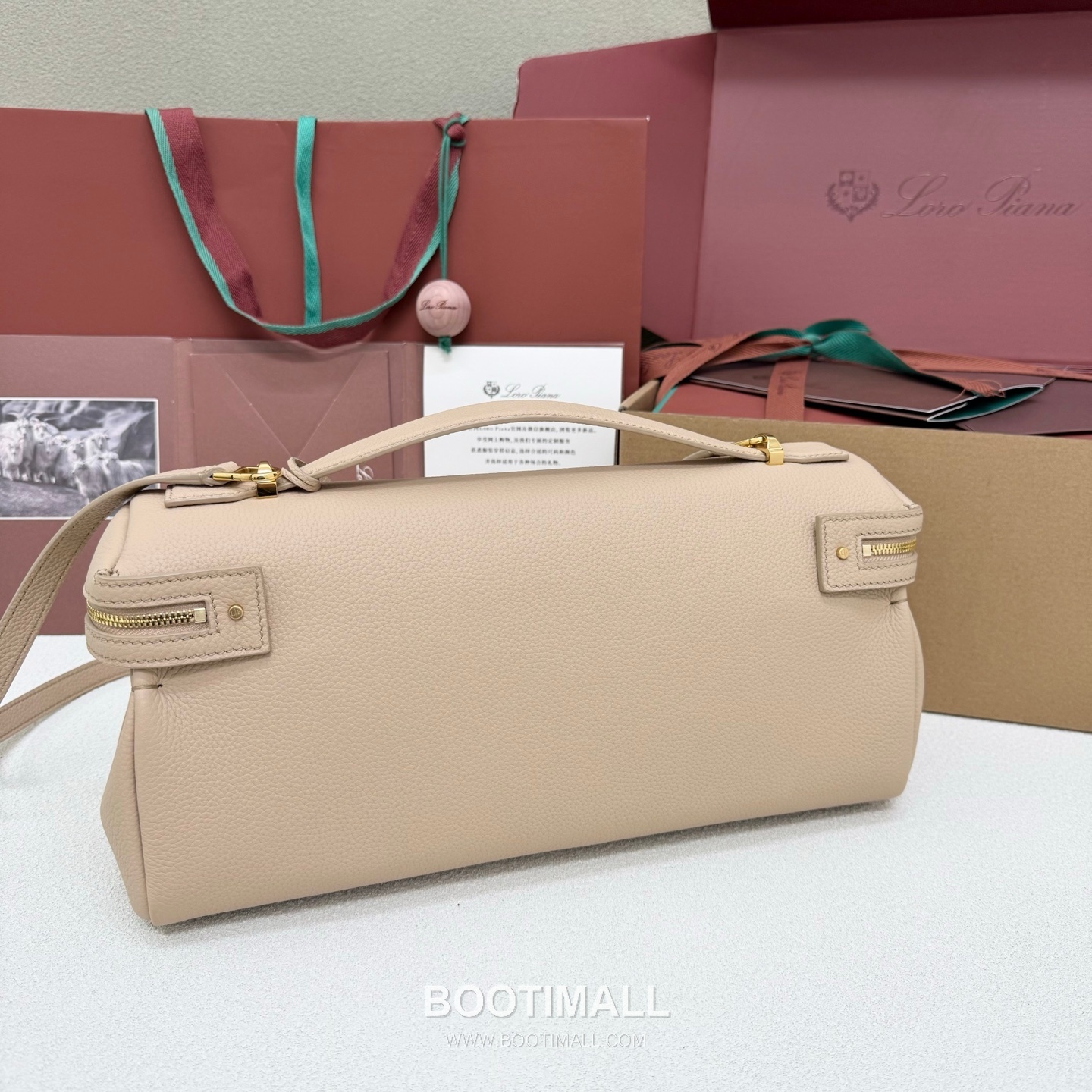 Loro Piana Extra Softy Bag L33 Top Handle Bag FAQ6591 로로피아나 엑스트라 소프티 백 L33 토트백 카프스킨 33cm 3