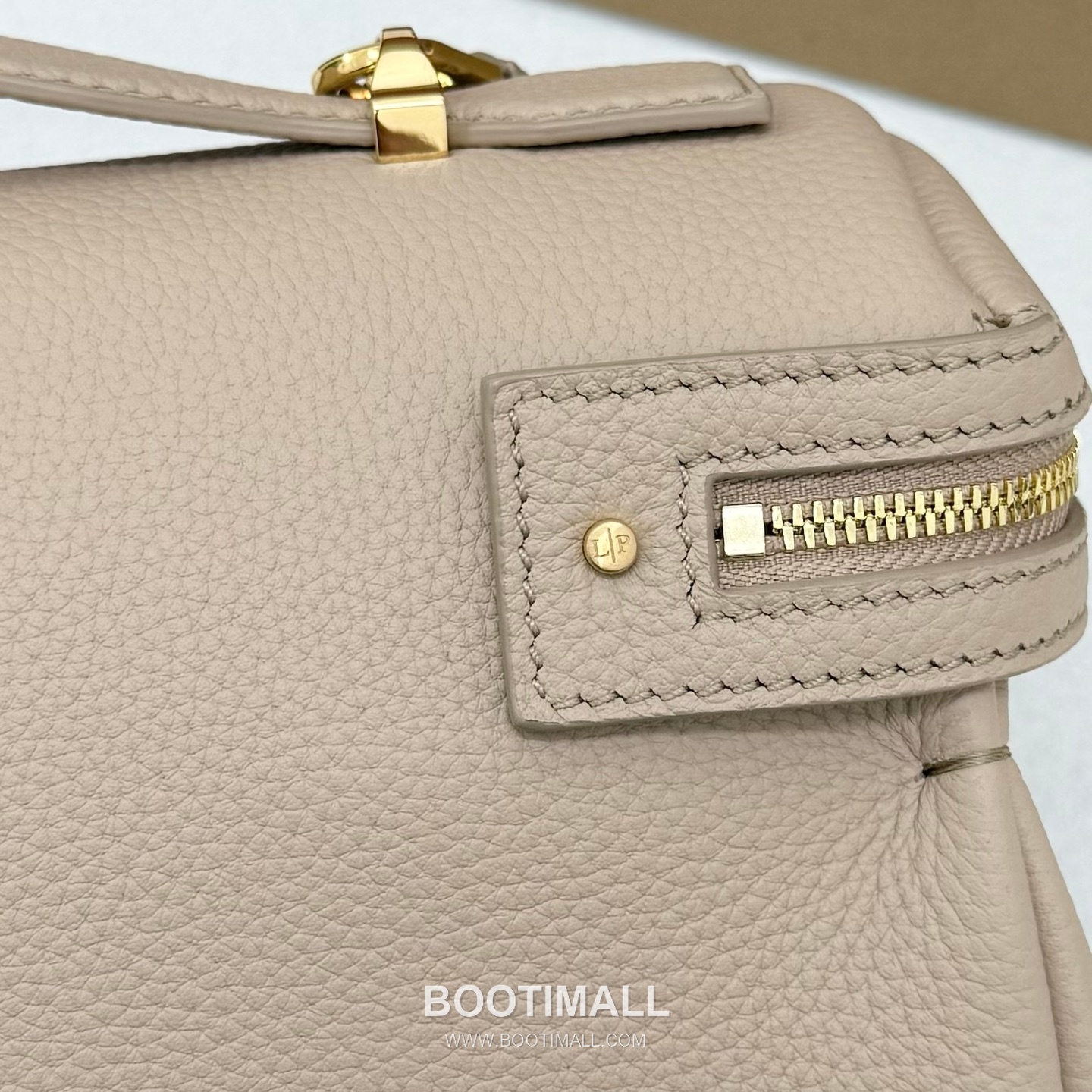 Loro Piana Extra Softy Bag L33 Top Handle Bag FAQ6591 로로피아나 엑스트라 소프티 백 L33 토트백 카프스킨 33cm 8