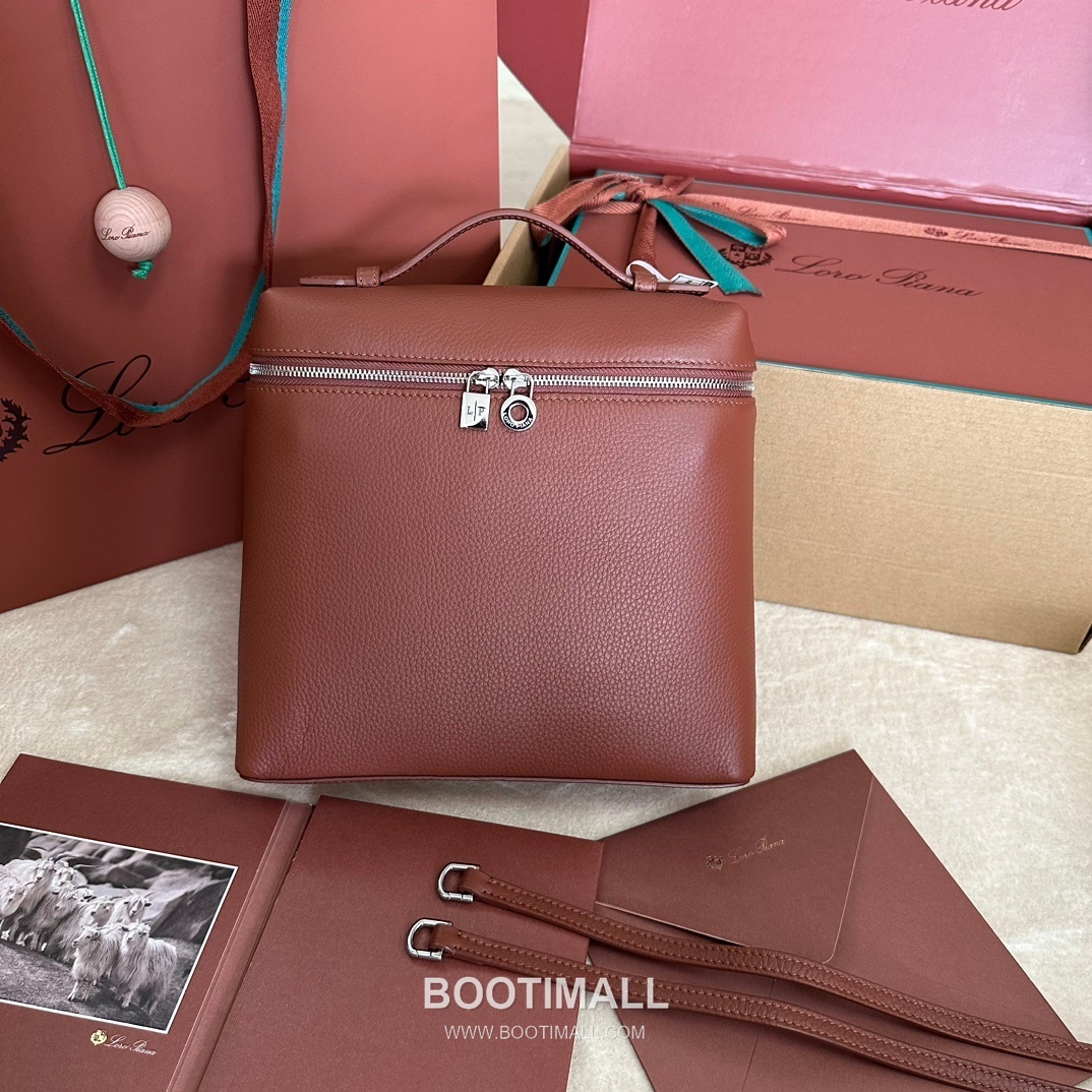 Loro Piana Extra Pocket Backpack FAM6491 로로피아나 엑스트라 포켓 백팩 카프스킨 23.5cm 1