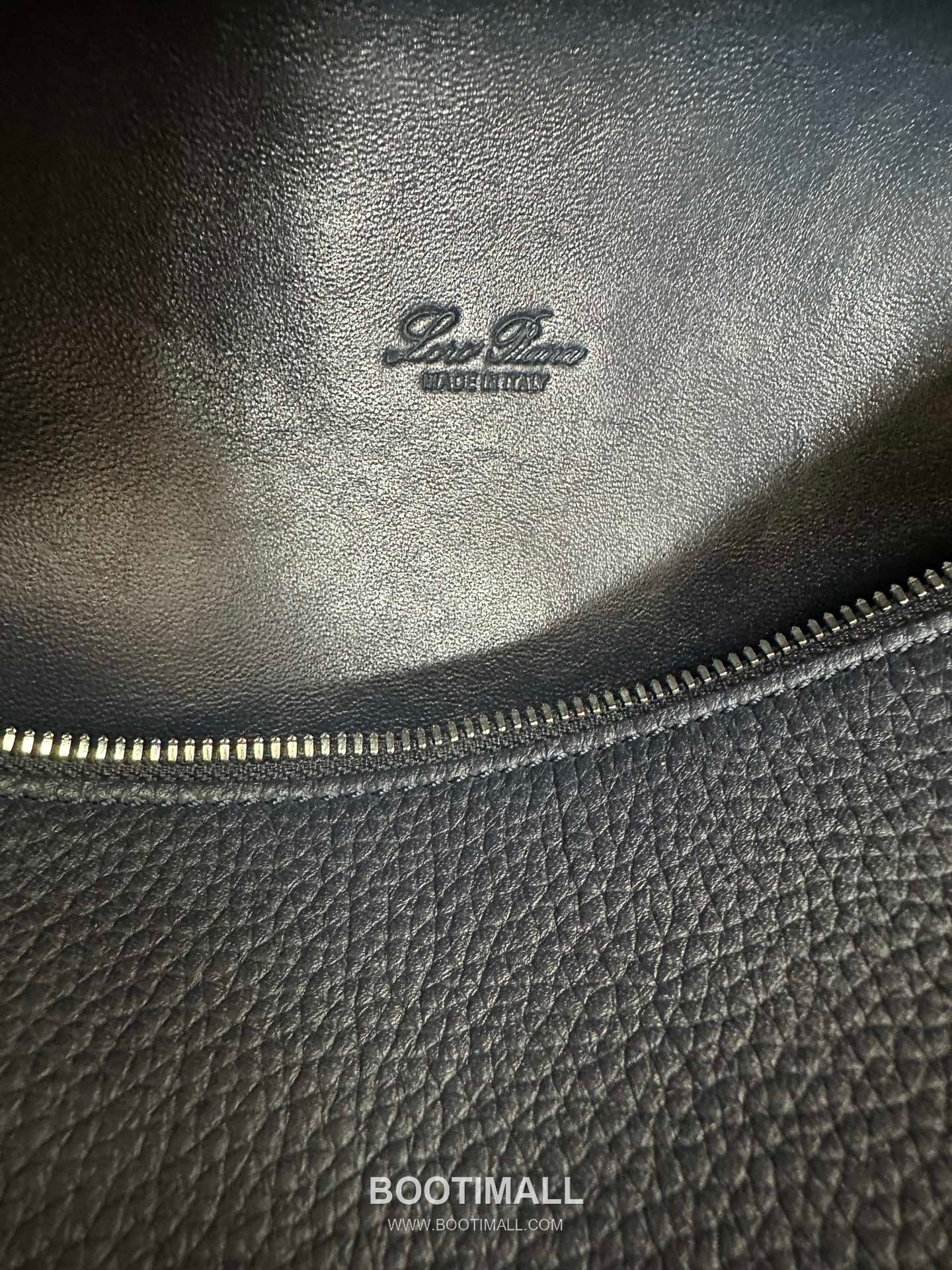 Loro Piana Extra Pocket Backpack FAM6491 로로피아나 엑스트라 포켓 백팩 카프스킨 23.5cm 9