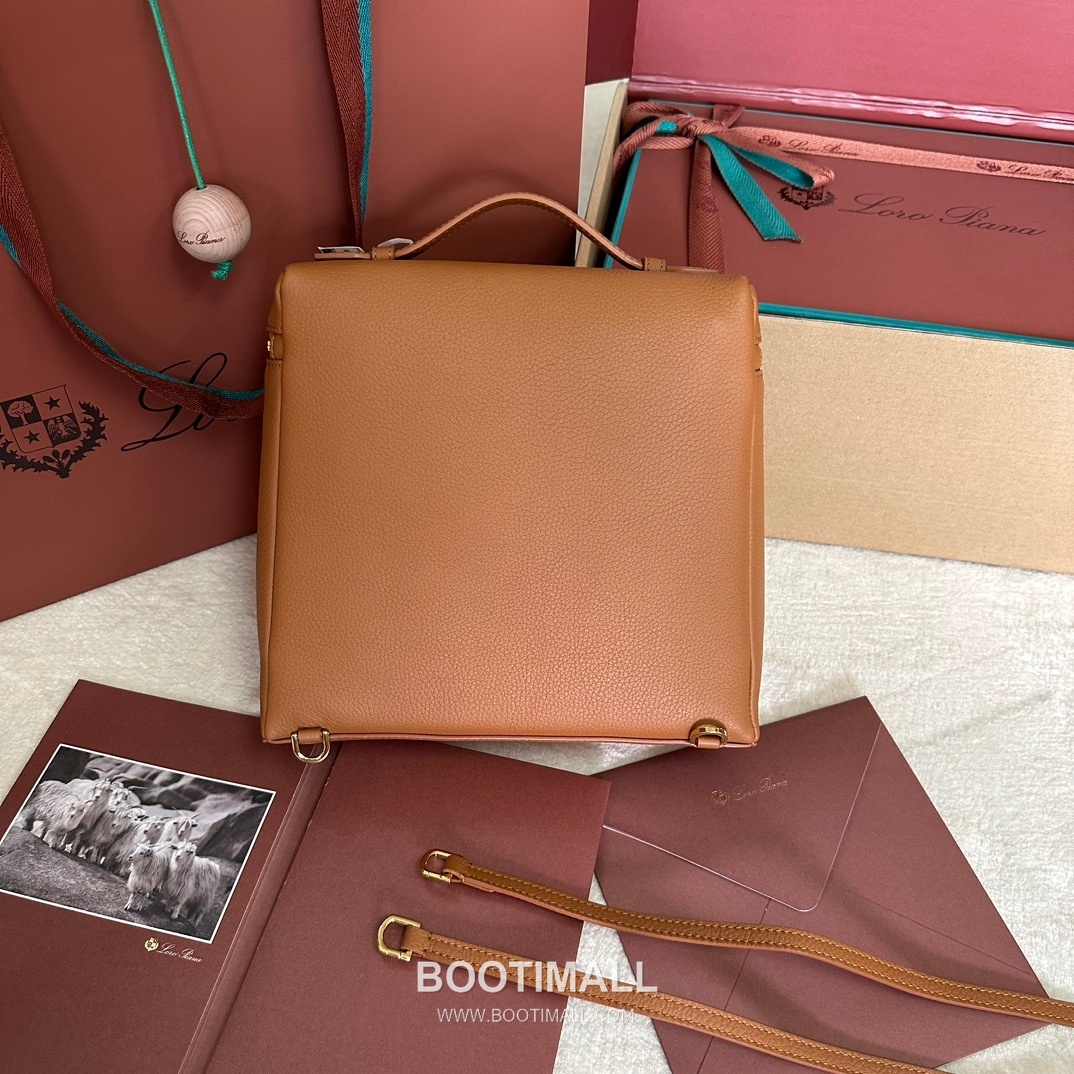 Loro Piana Extra Pocket Backpack FAM6491 로로피아나 엑스트라 포켓 백팩 카프스킨 23.5cm 2