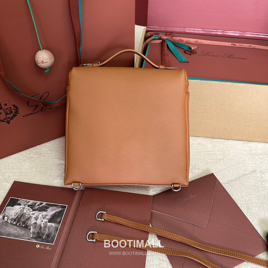 Loro Piana Extra Pocket Backpack FAM6491 로로피아나 엑스트라 포켓 백팩 카프스킨 23.5cm 2