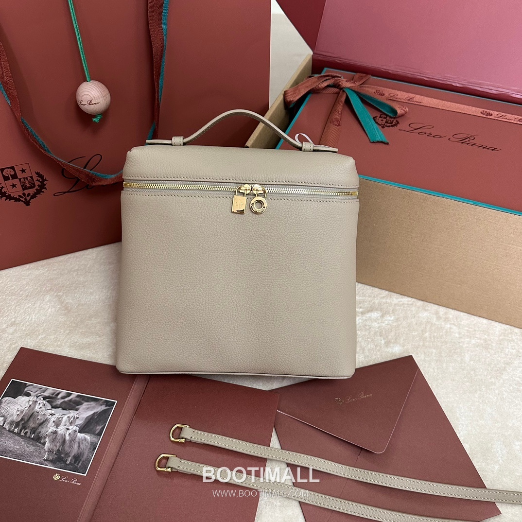 Loro Piana Extra Pocket Backpack FAM6491 로로피아나 엑스트라 포켓 백팩 카프스킨 23.5cm 1