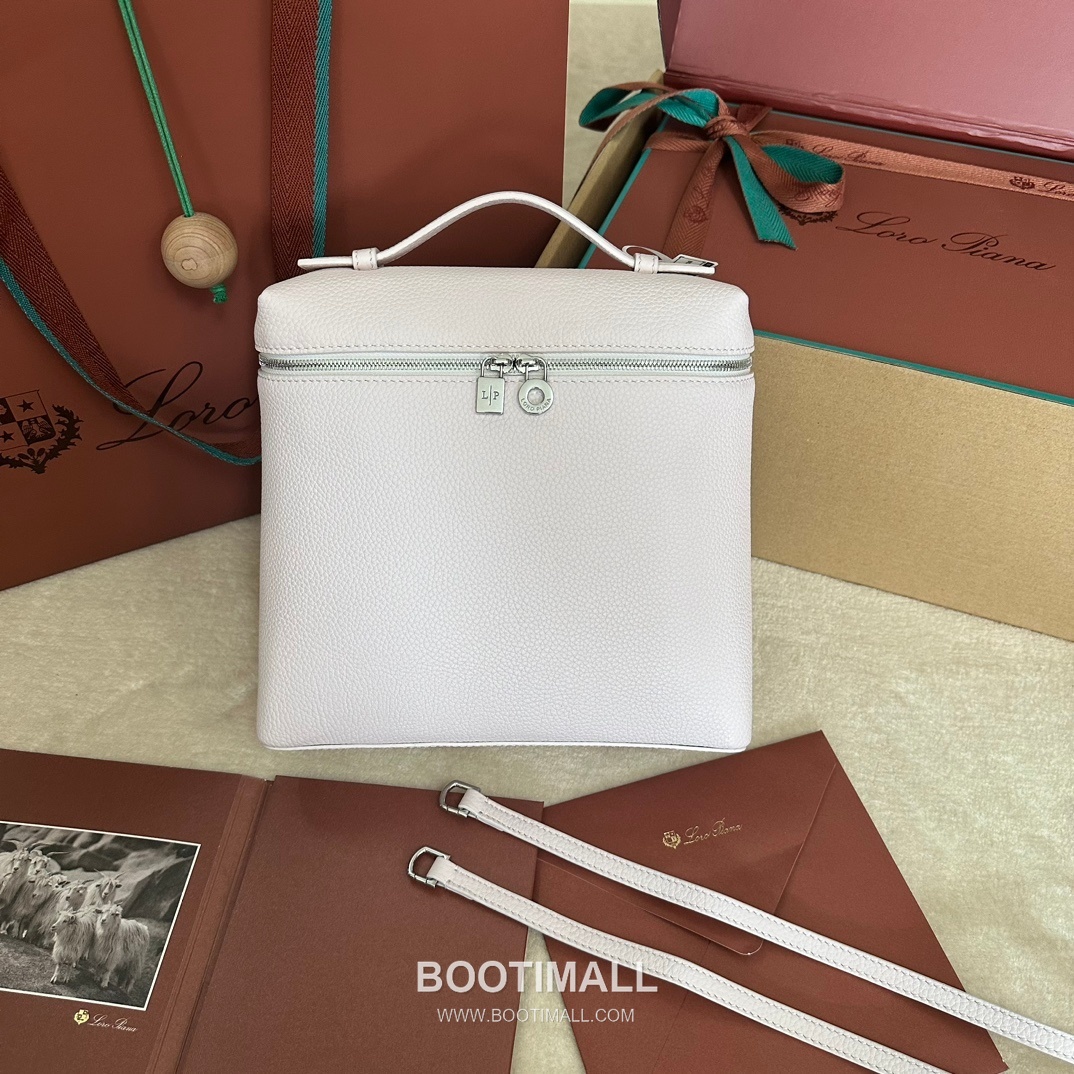 Loro Piana Extra Pocket Backpack FAM6491 로로피아나 엑스트라 포켓 백팩 카프스킨 23.5cm 1