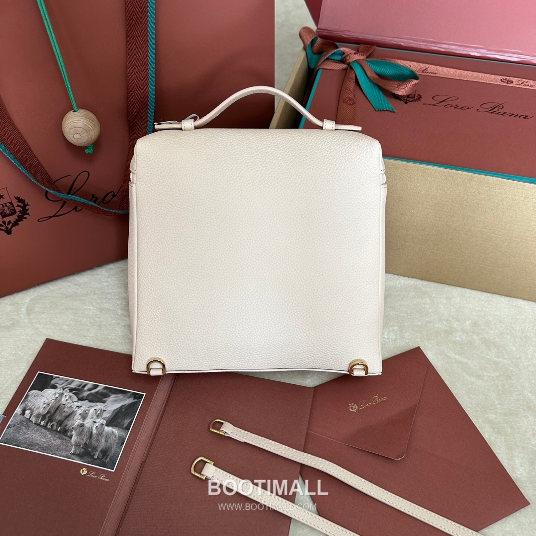 Loro Piana Extra Pocket Backpack FAM6491 로로피아나 엑스트라 포켓 백팩 카프스킨 23.5cm 2